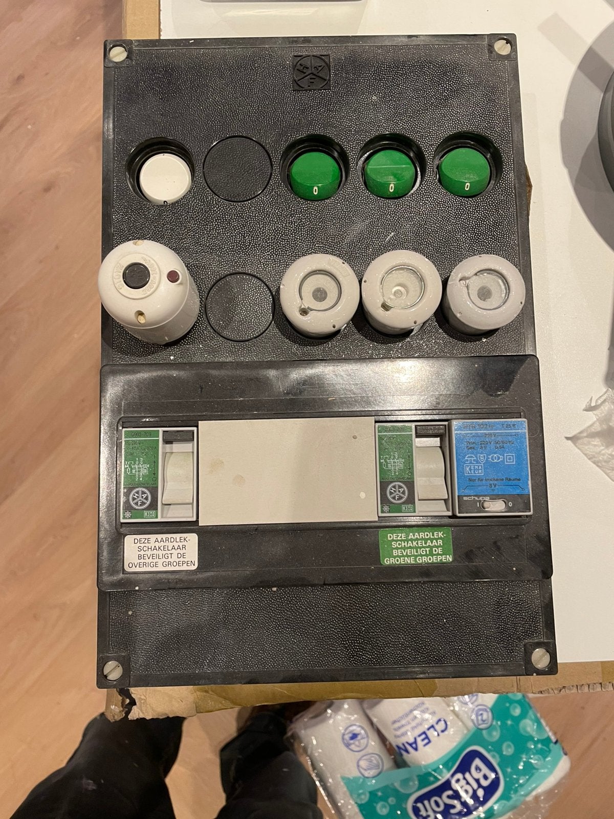 Groepenkast met ALS 30 mA, Doe-het-zelf en Verbouw, Elektra en Kabels, Ophalen of Verzenden, Gebruikt, Overige typen