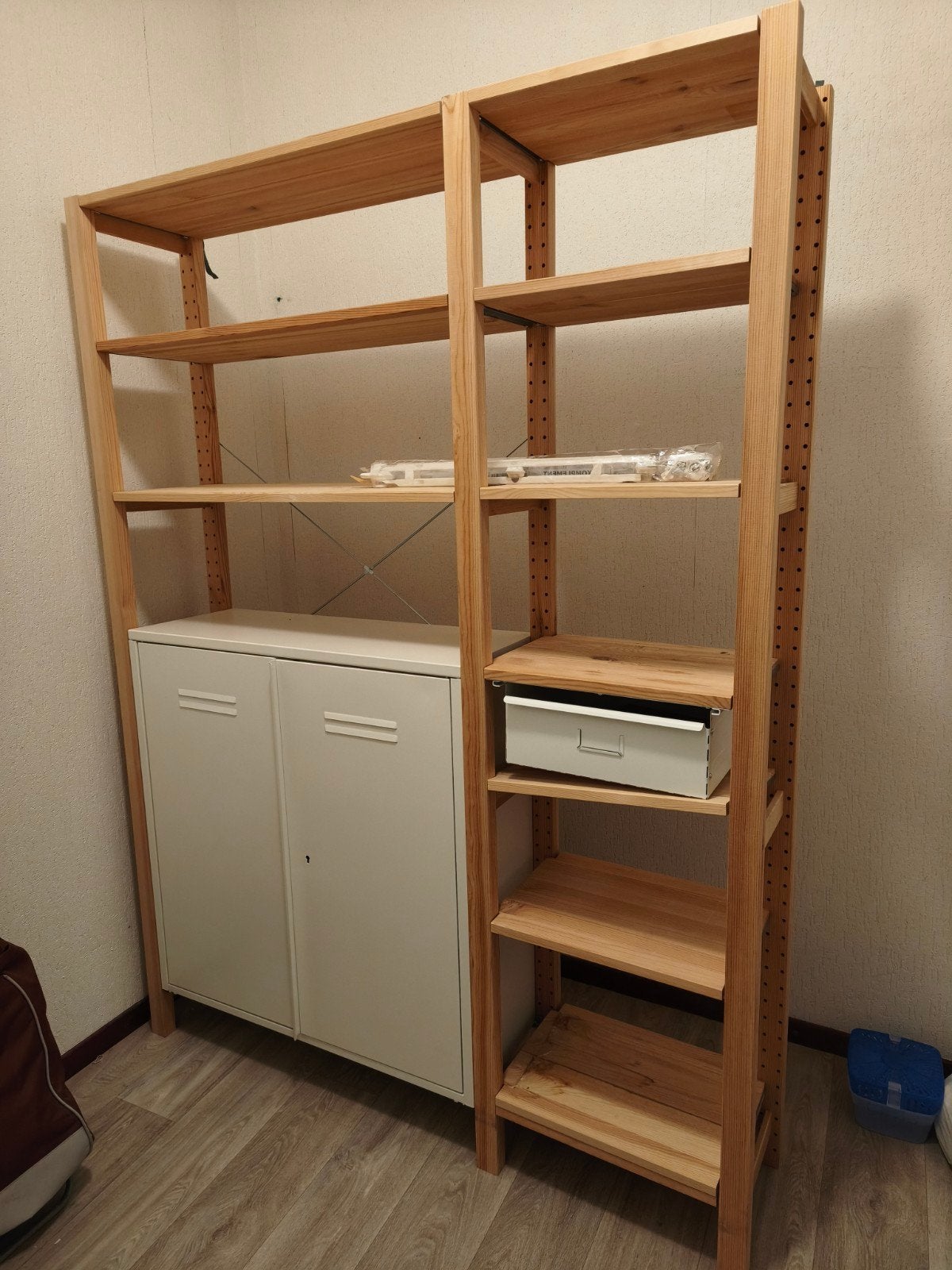 Stellingkast Ivar Ikea, Ophalen