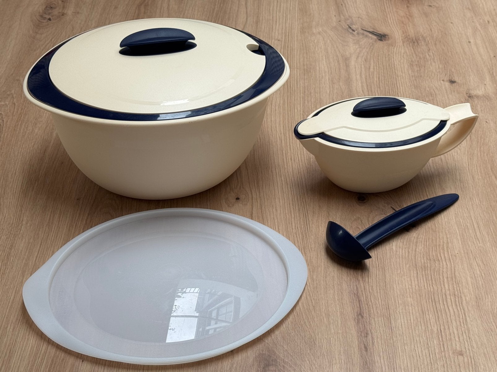 Tupperware Iso Duo sauskom en 3,5/4,3 liter, Ophalen of Verzenden, Zo goed als nieuw, Overige materialen