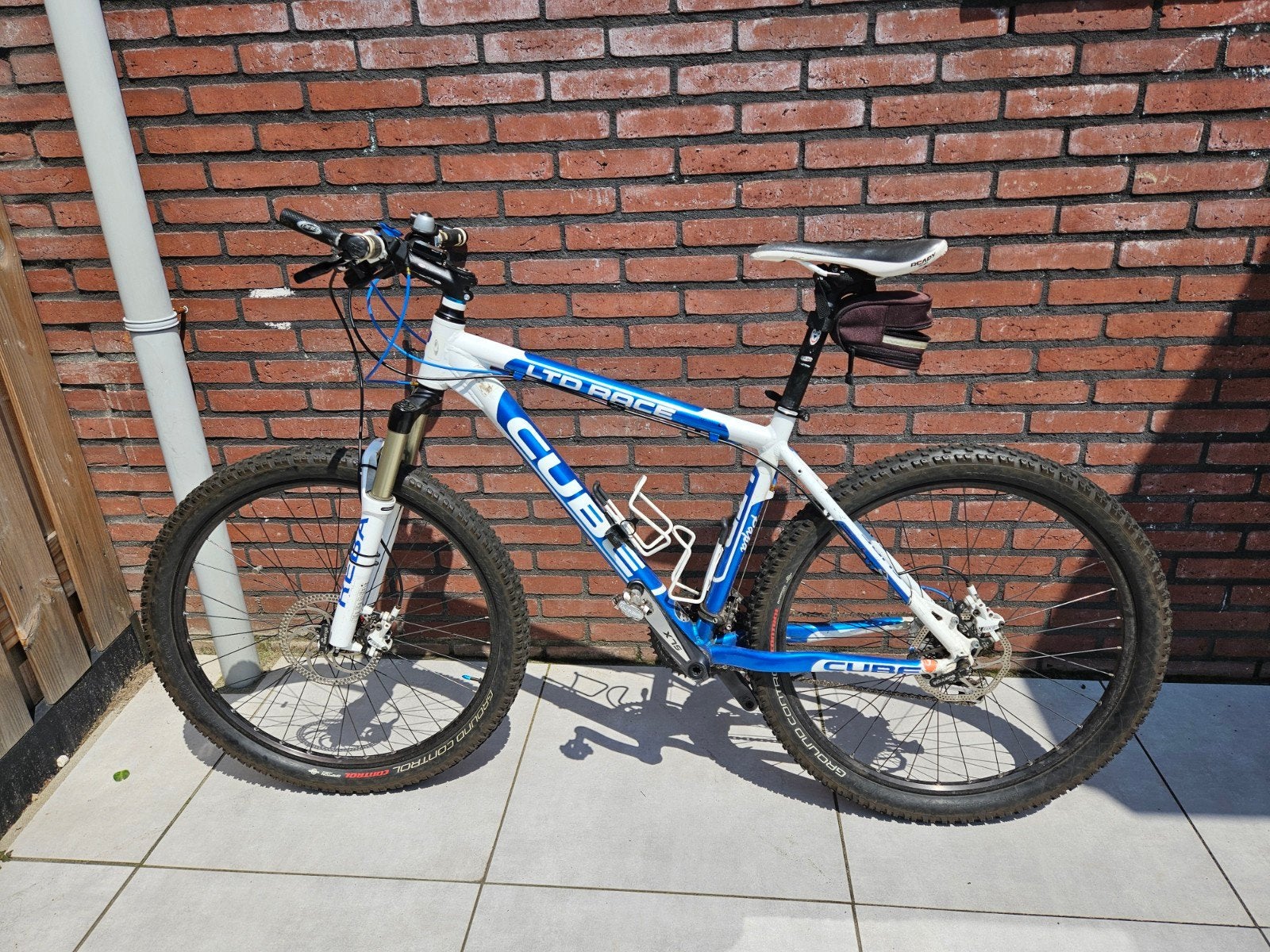 Cube LTD Race Mountainbike - Wit/Blauw, Ophalen