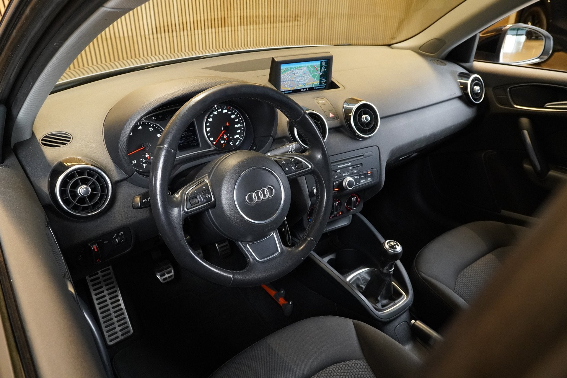 Audi A1 Sportback 1.2TFSI/85pk S-Line Admired|2014|Trekhaak|, Auto's, Voorwielaandrijving, Zwart, 4 cilinders, 4 stoelen
