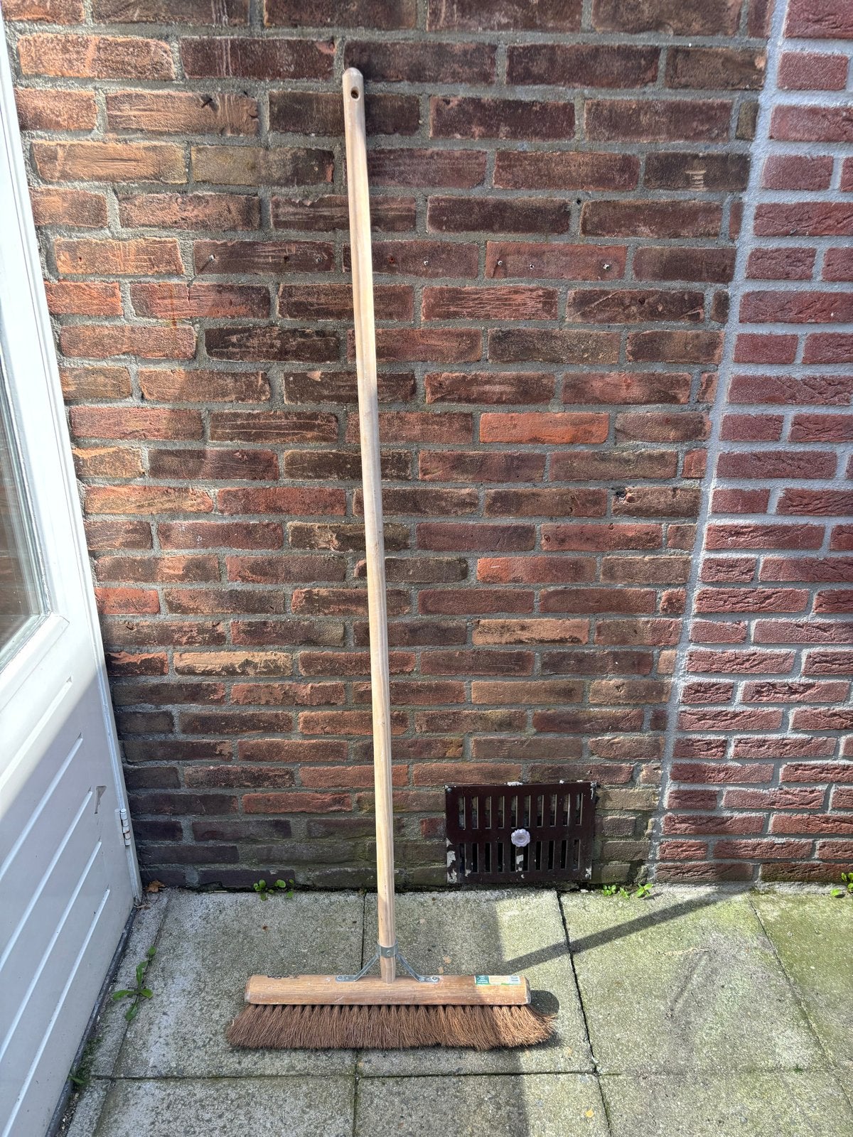 Houten bezem zaalveger Vero by Sorbo 50 cm kokos met steel, Ophalen, Gebruikt