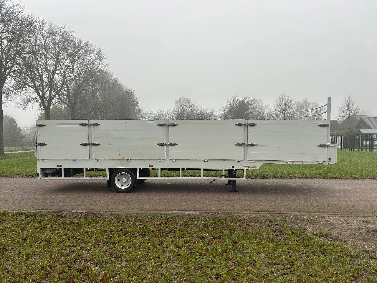 VELDHUIZEN Be oplegger vlak met laadklep Dhollandia 1000 kg, Overige brandstoffen, Bedrijf, Aanhangers en Opleggers, Te koop