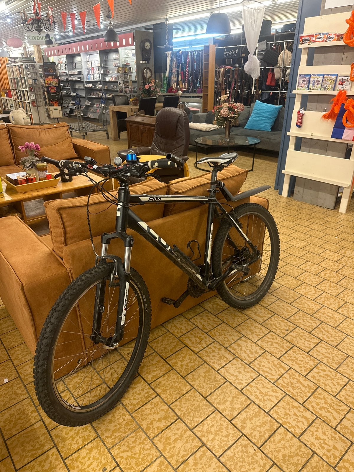 Cube AIM Mountainbike - Zwart/Wit, Gebruikt, Voorheuvel 48, Hardtail, Heren