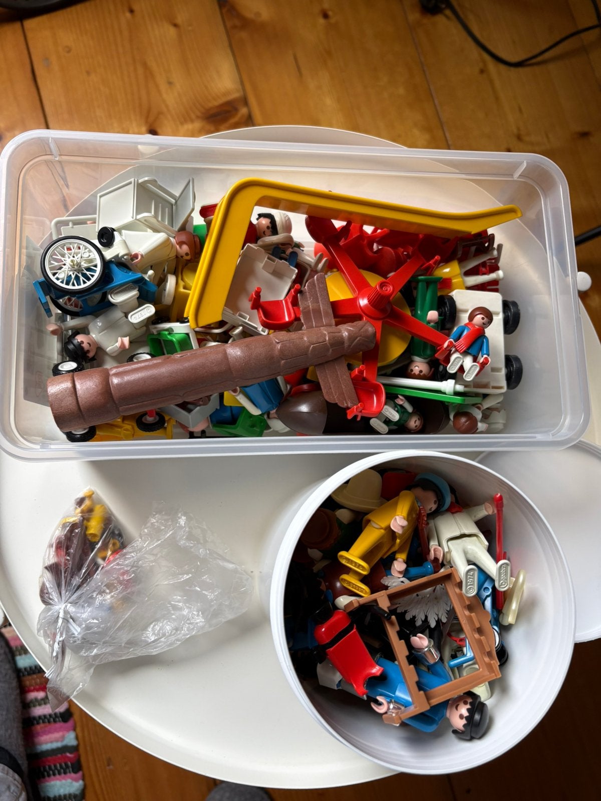2 dozen playmobile, Ophalen, Zo goed als nieuw