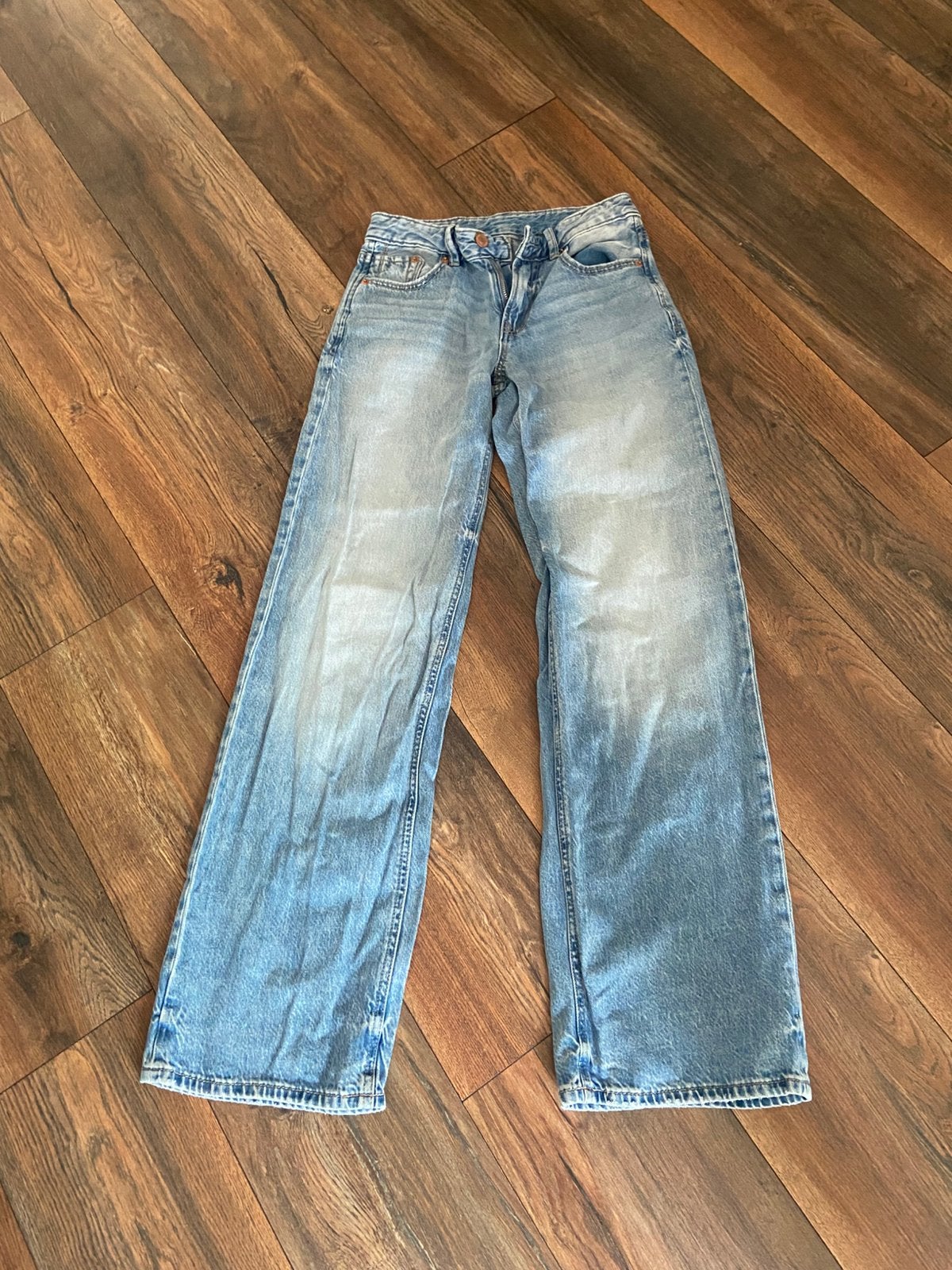 Lichtblauw spijkerbroek maat 32, Kleding | Dames, Ophalen, Zo goed als nieuw, Blauw, W30 - W32 (confectie 38/40)