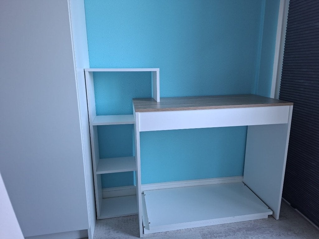 Kinderbureau extra smal, Ophalen, Zo goed als nieuw, Spaanplaat of MDF, Kinderbureau
