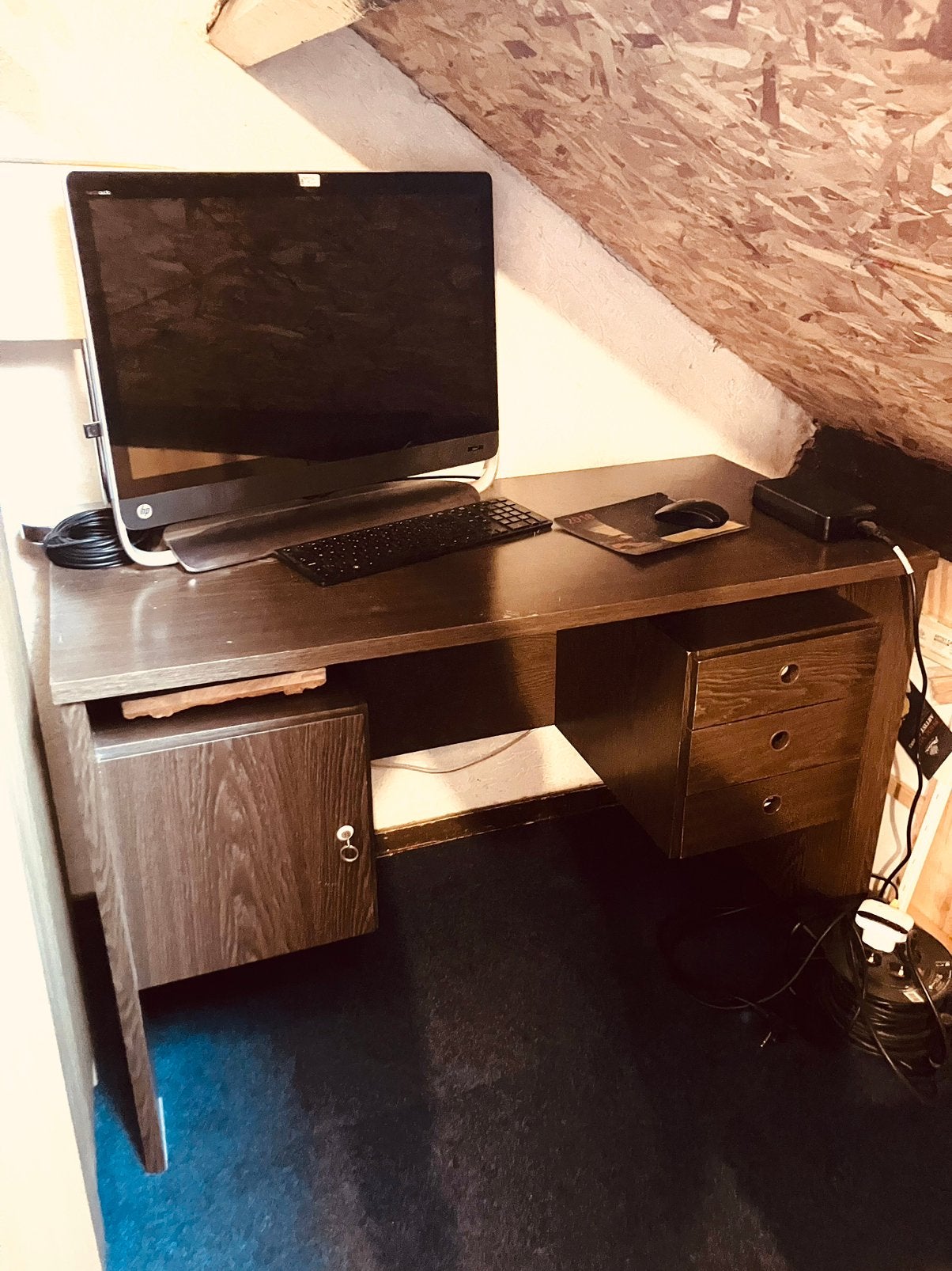 Bureau, Ophalen, Zo goed als nieuw