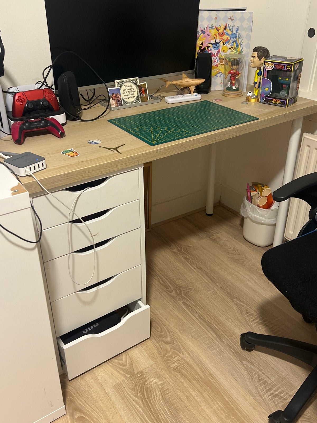 Ikea kinderbureau met ladeblok