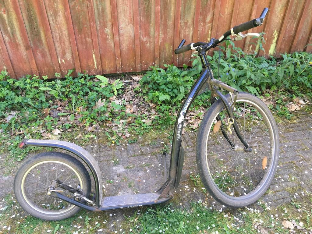 Stevige Kickbike Nightrider  ‘Dogatti’ hondenstep, Fietsen en Brommers, Steps, Ophalen, Gebruikt, Kickbike