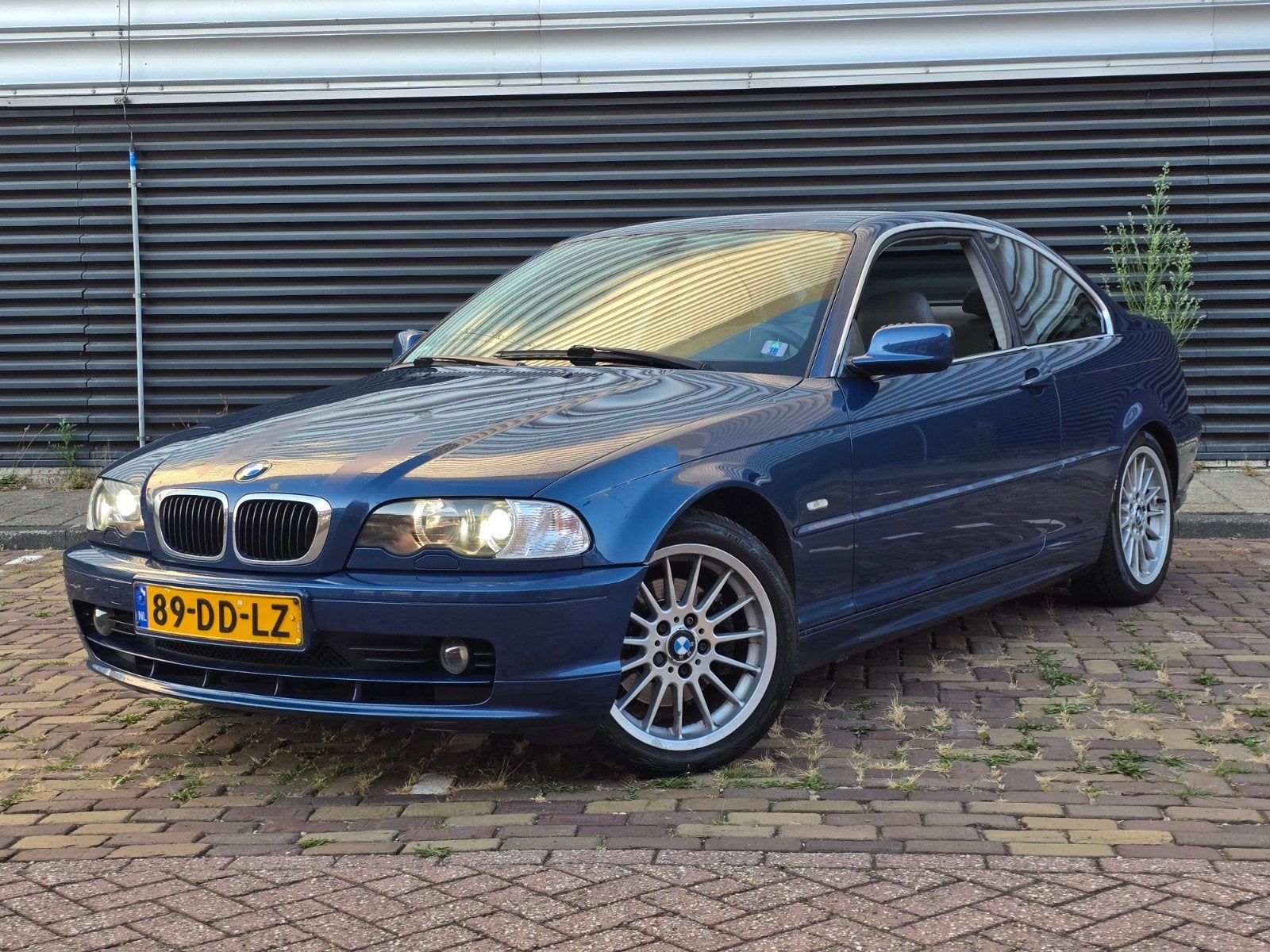 BMW 328i 328CI Coupe 1999 Blauw Handbak! Opknapper, Auto's, 1370 kg, Bedrijf, Handgeschakeld, Grijs