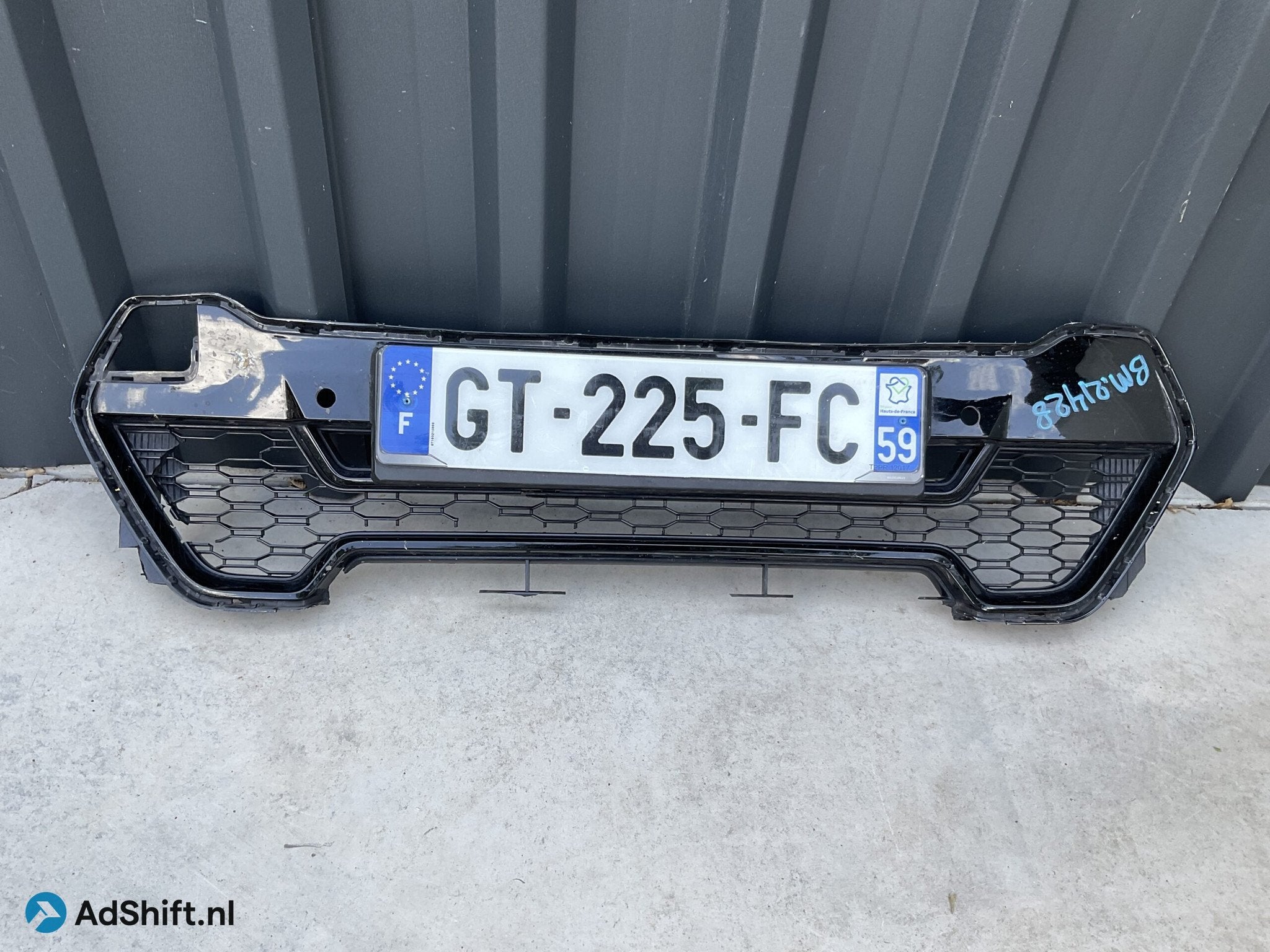 Bumper Grill BMW X1 U11 2022 51119881918 Voorbumper gril BM: