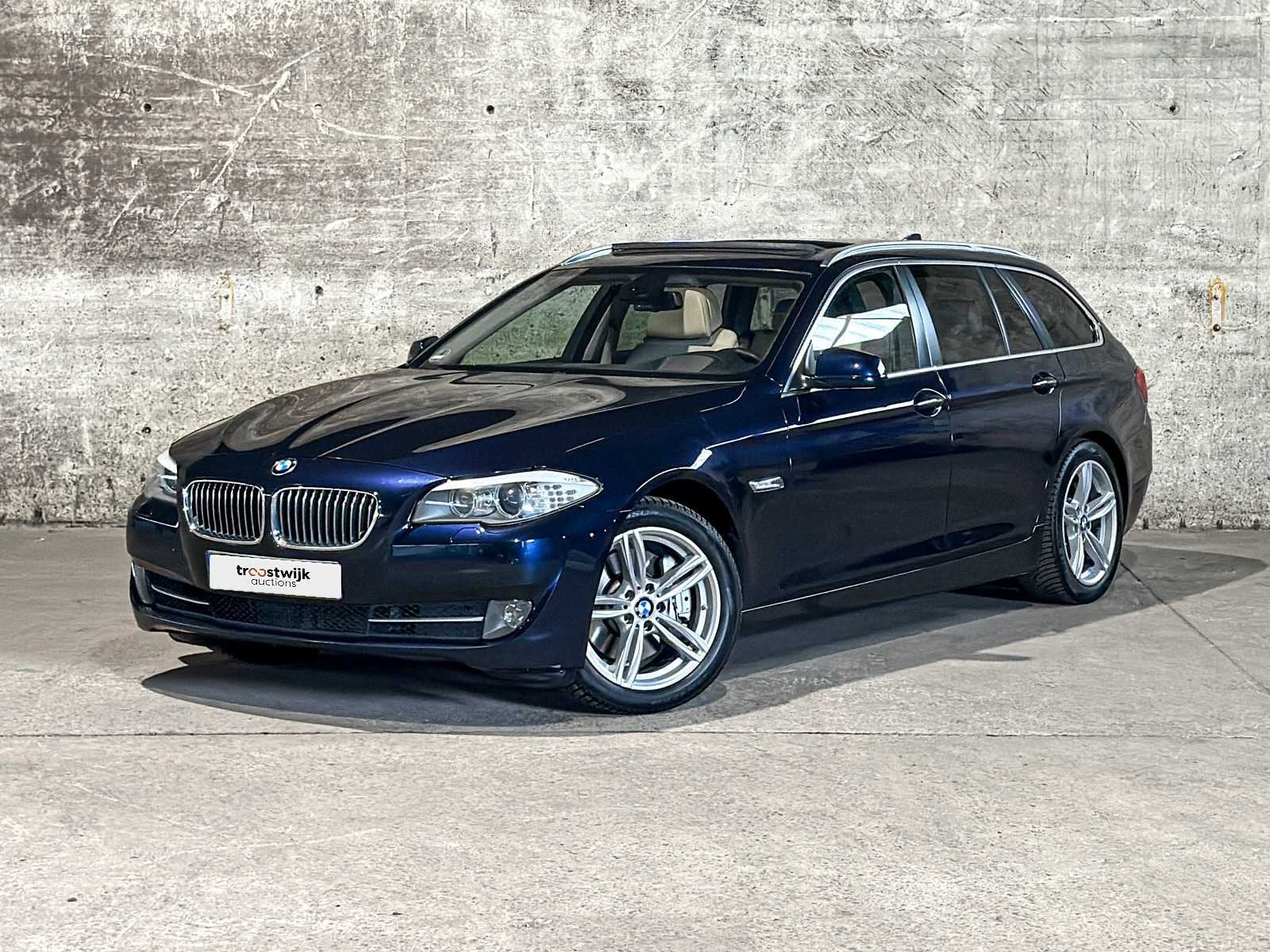BMW 530d BluePerformance High Executive Touring 258pk 2011 5, Auto's, Automaat, Euro 5, Achterwielaandrijving, Gebruikt