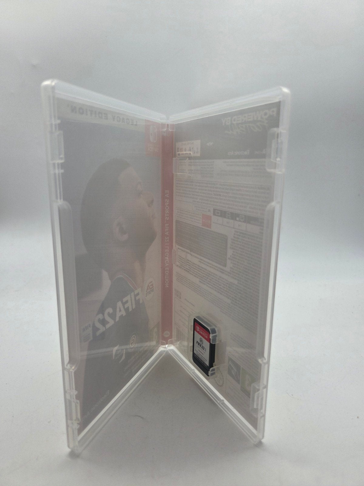 FIFA 22 Legacy Edition - Nintendo Switch, Electronic Arts, 1 speler, EA Swiss Sàrl, Place du Molard 8, 1204 Genève, Zwitserland