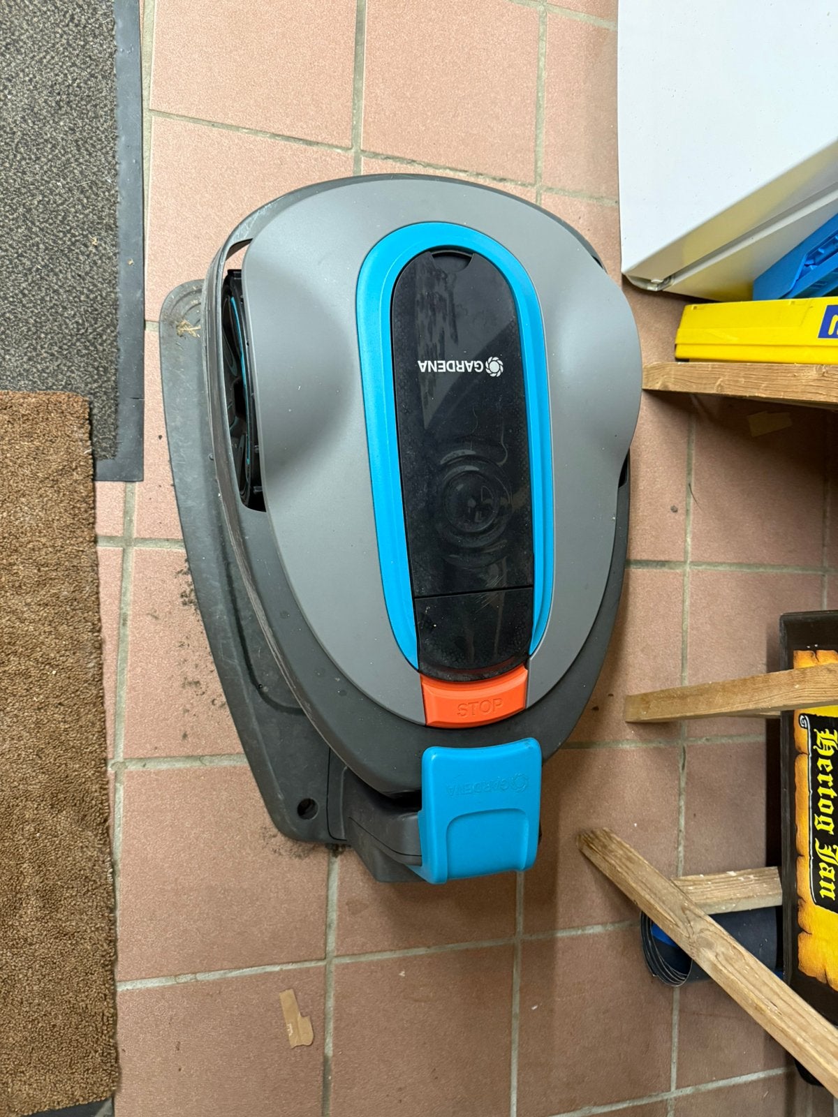 Gardena Soleno City, Tuin en Terras, Robotmaaiers, Ophalen, Gebruikt, 20 tot 25 cm