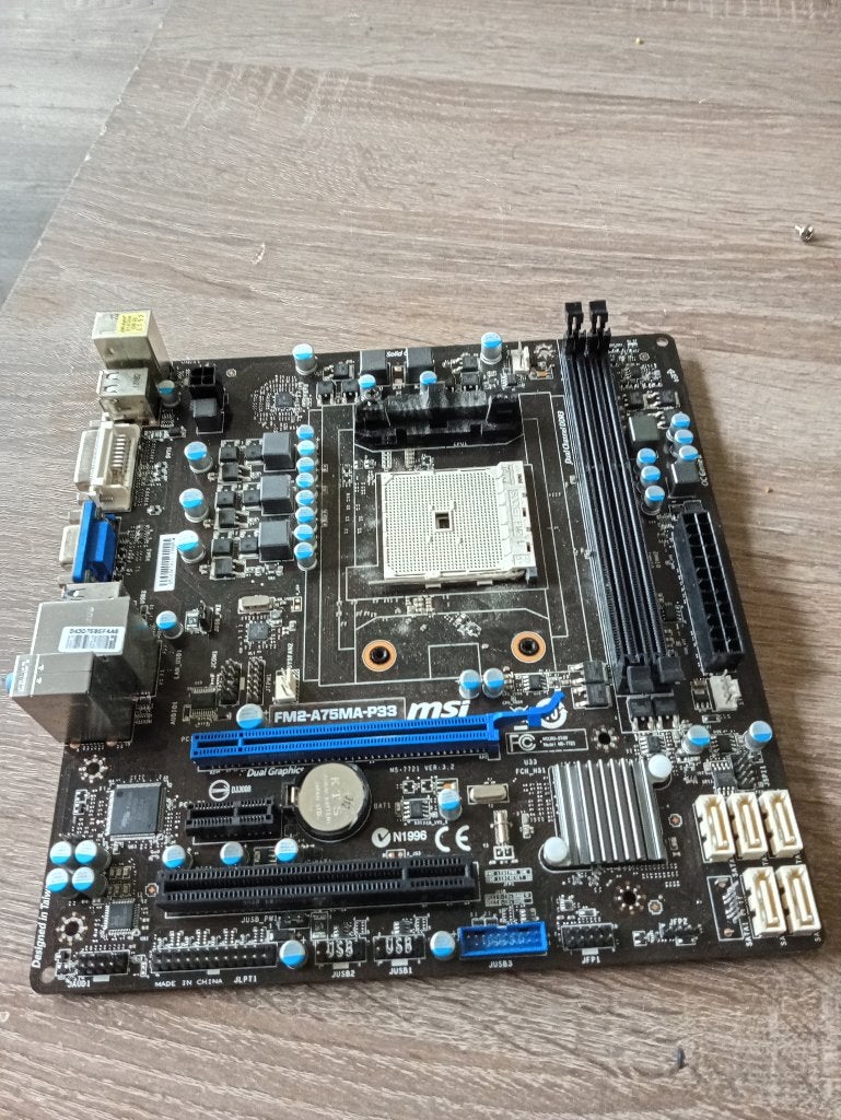 MSI FM2-A75MA-P33, Computers en Software, DDR3, Ophalen of Verzenden, Zo goed als nieuw, Micro-ATX