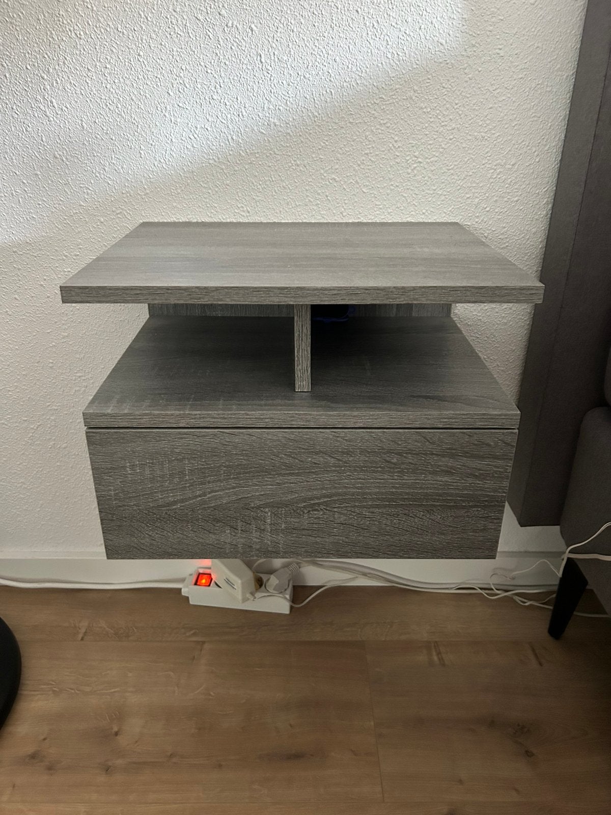 Nachtkastjes, Ophalen, Minder dan 50 cm, Zo goed als nieuw, Minder dan 100 cm