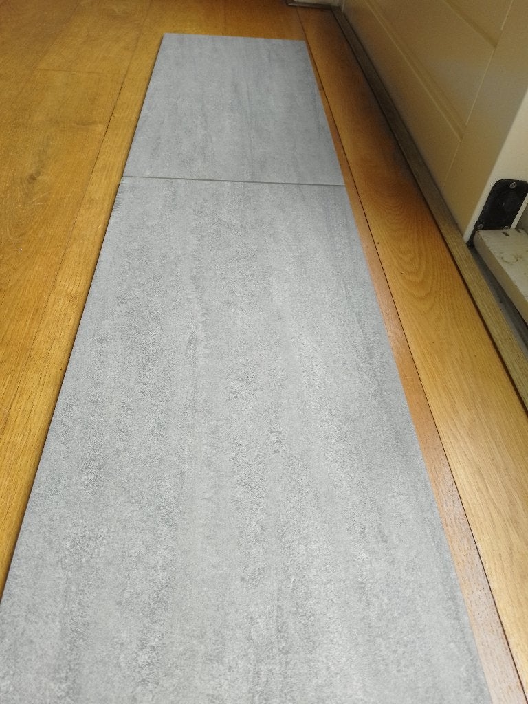 Tegels 30x60 betonlook grijze vloertegels 22m2 wandtegels, Ophalen, 60 cm of meer, Nieuw, 10 m² of meer
