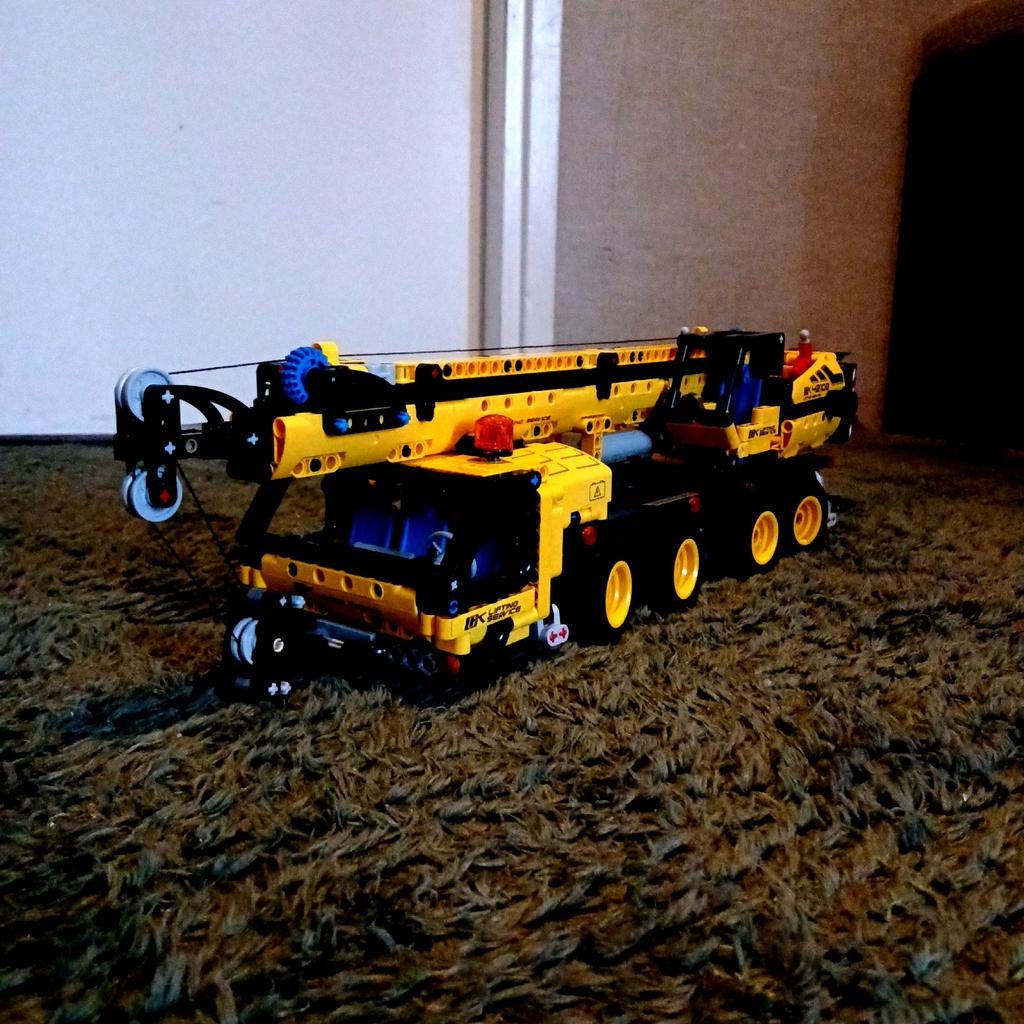 42108 lego kraan, Kinderen en Baby's, Ophalen, Zo goed als nieuw