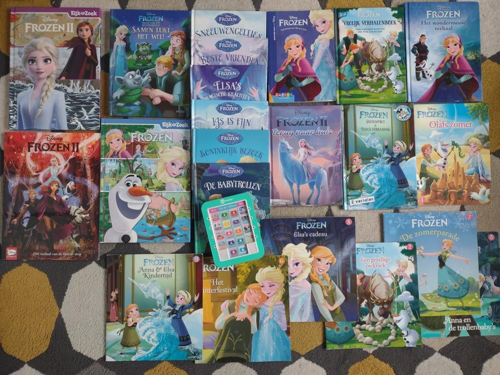 Verzameling van 23 Frozen boeken en strips, Ophalen of Verzenden, Gelezen, Walt Disney, Fictie algemeen
