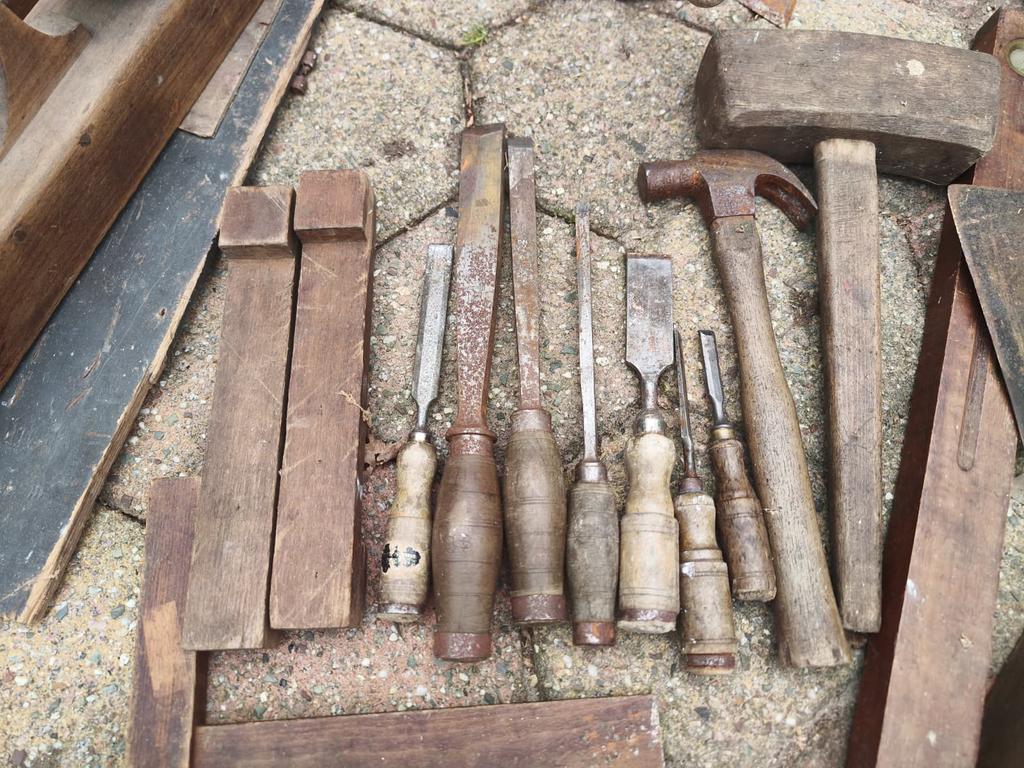 Leuke timmermans kist met vintage gereedschap, Ophalen, Zo goed als nieuw
