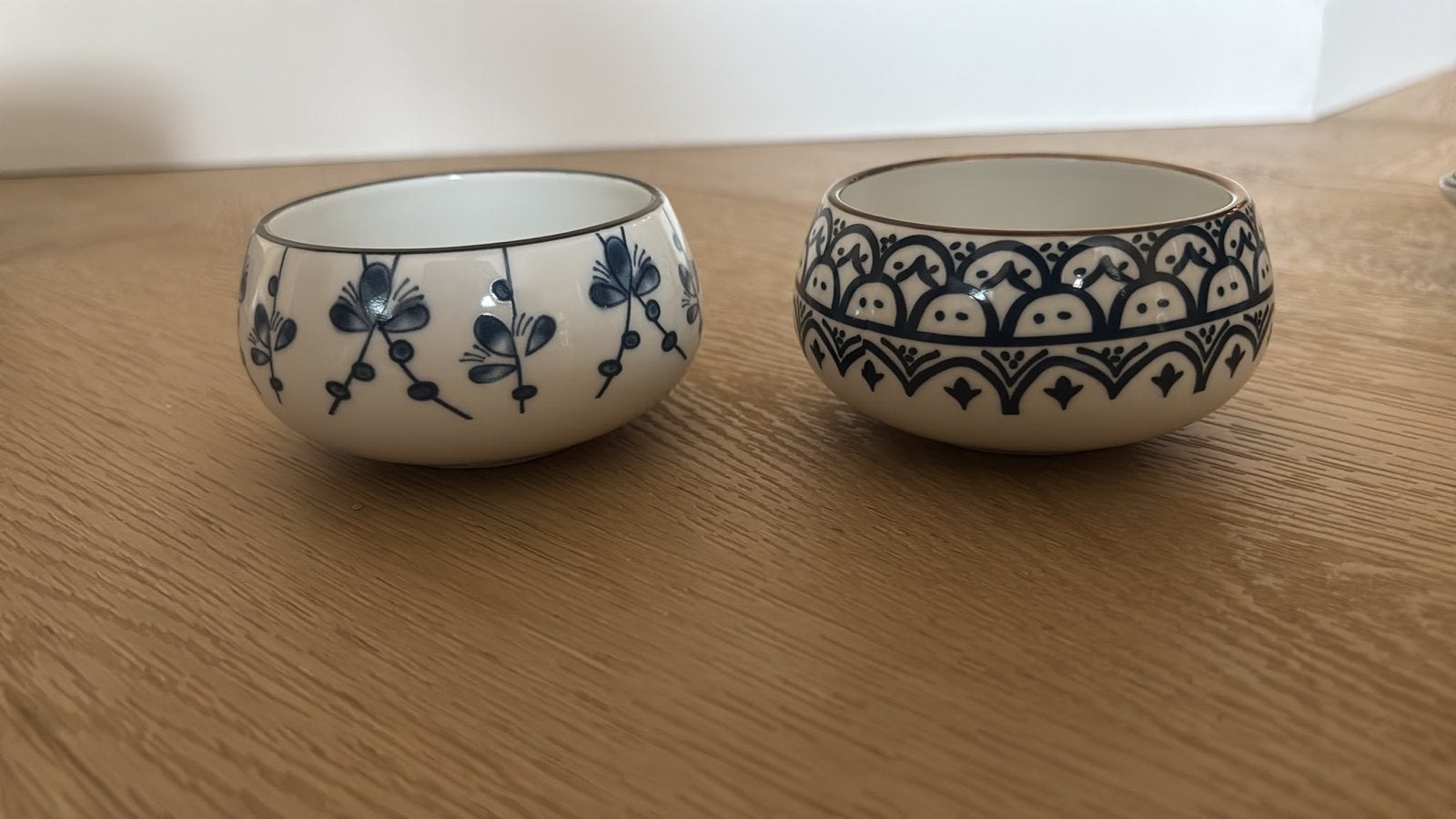 2 Riverdale Bloom Schaaltjes Wit/Blauw Porselein, Porselein of Keramiek, Schaal, Vaatwasserbestendig, Rond