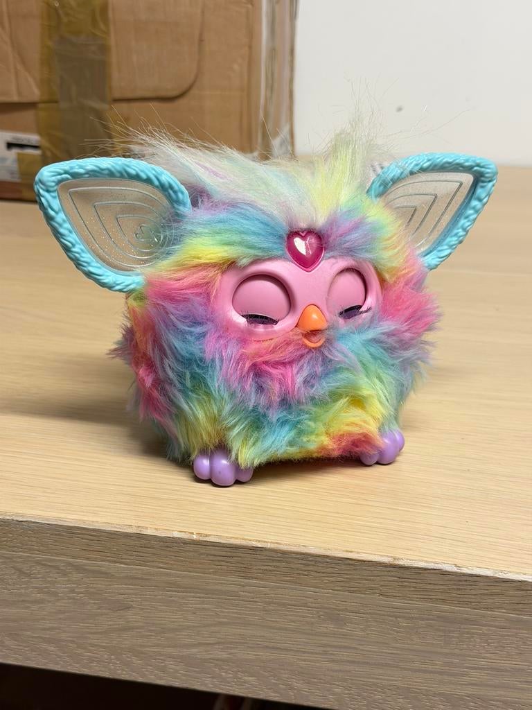 Hasbro Furby Tie Dye Nederlandstalig Interactief pratend, Ophalen of Verzenden, Zo goed als nieuw, H, H