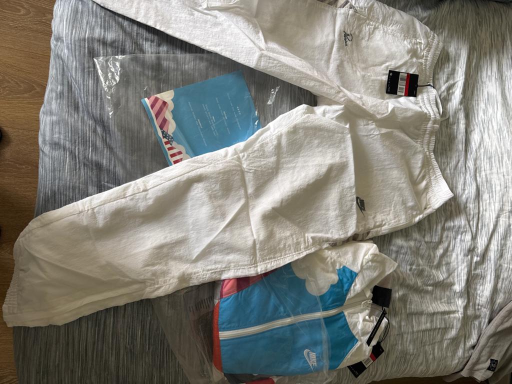 Nike x Parra Tracksuit - Maat L Nieuw met labels, Ophalen of Verzenden, Nieuw, Maat 52/54 (L)