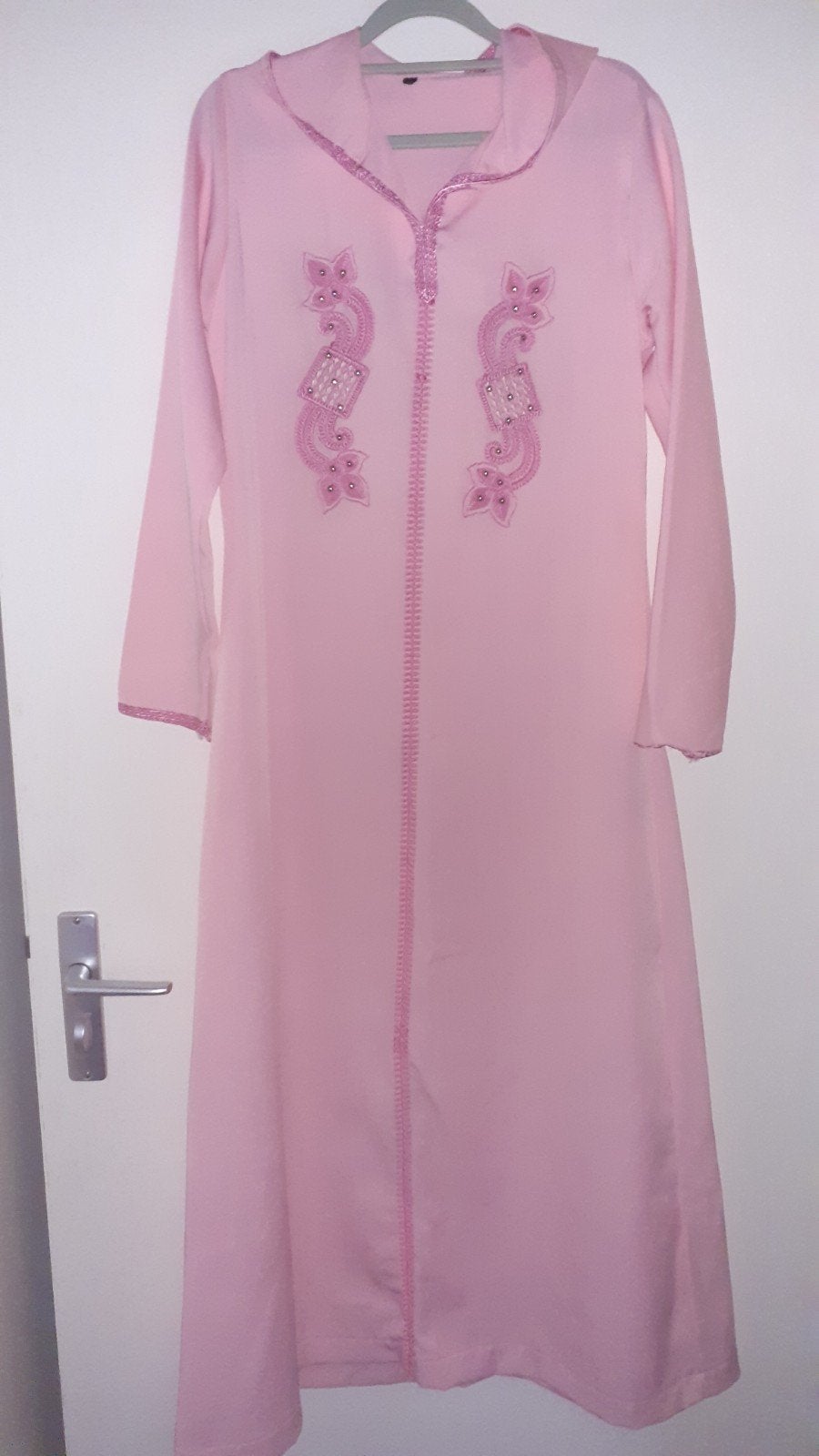 Roze Kaftan met Borduurwerk - Maat M, Maat 38/40 (M), Ophalen of Verzenden, Roze, Onder de knie