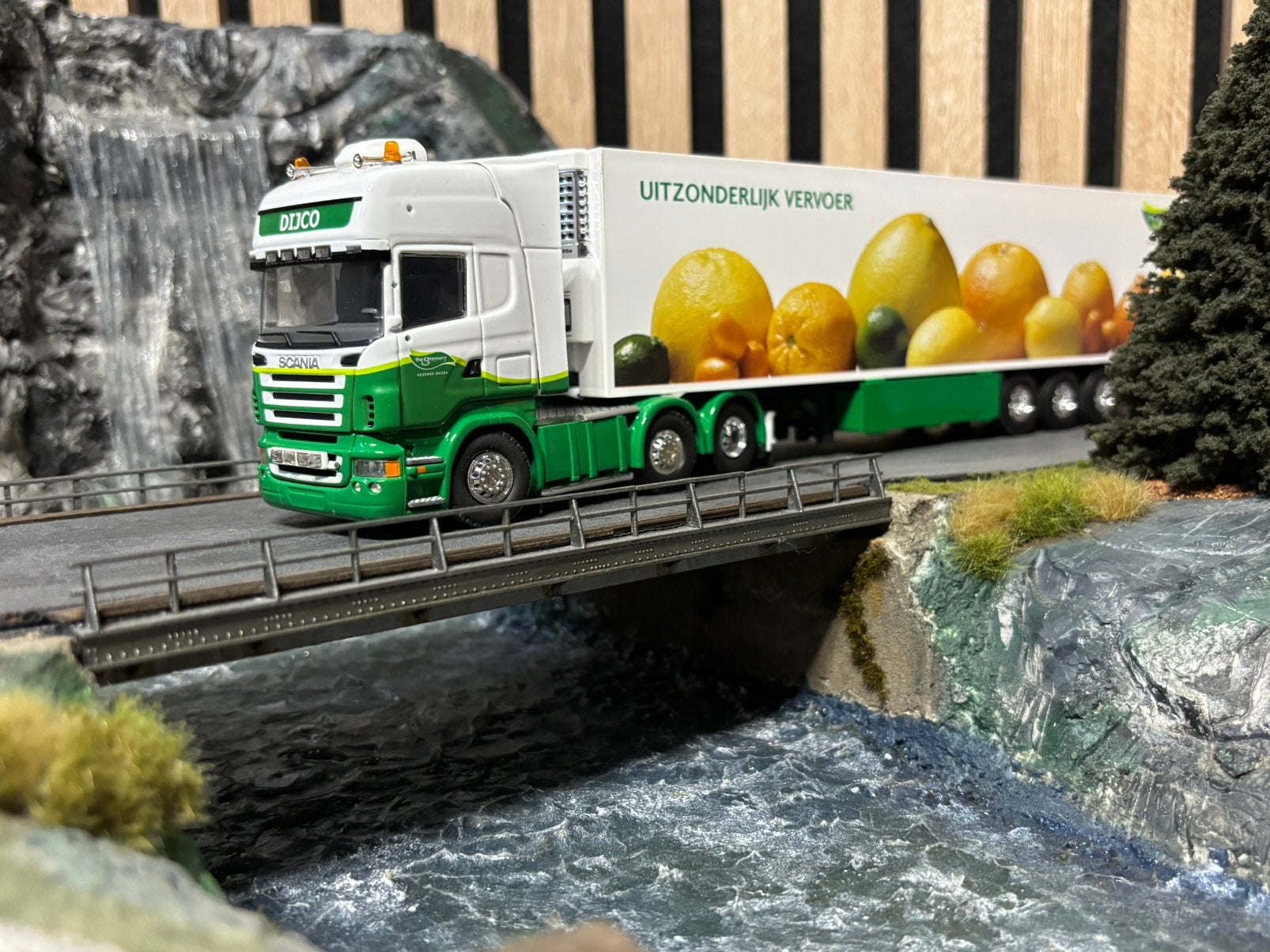 Tekno Scania R5 Topline The Greenery, Ophalen of Verzenden, Zo goed als nieuw, Bus of Vrachtwagen, Tekno
