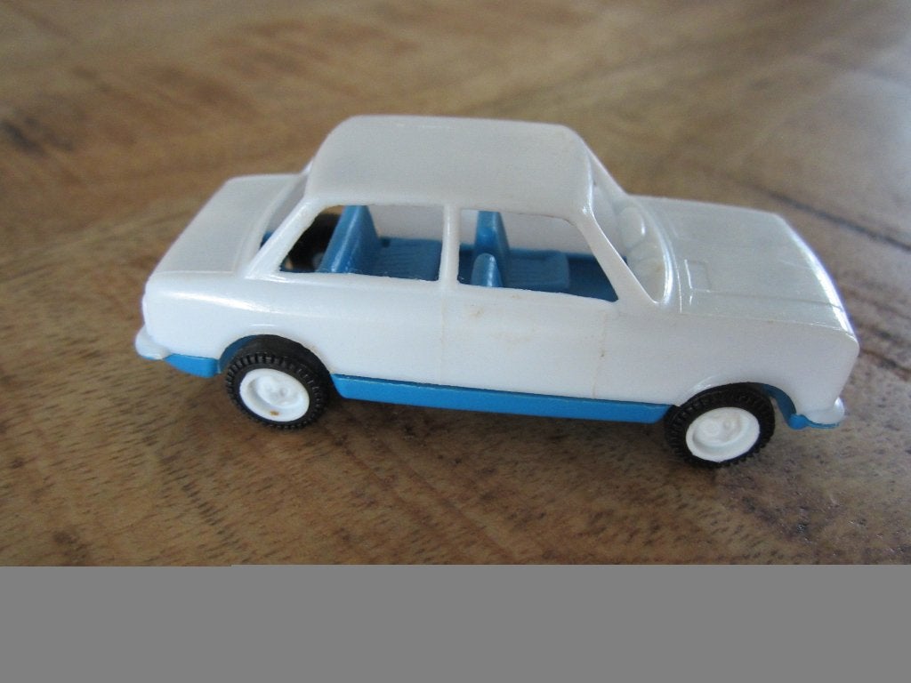 Fiat 128 rally vintage plastic 1:48, Hobby en Vrije tijd, Ophalen of Verzenden, Zo goed als nieuw, Auto, Overige merken