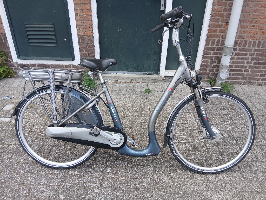 Elektrische fiets Stella Nantes z.g.a.n. 28 inch, Fietsen en Brommers, Elektrische fietsen, Zo goed als nieuw, 47 tot 51 cm, 50 km per accu of meer