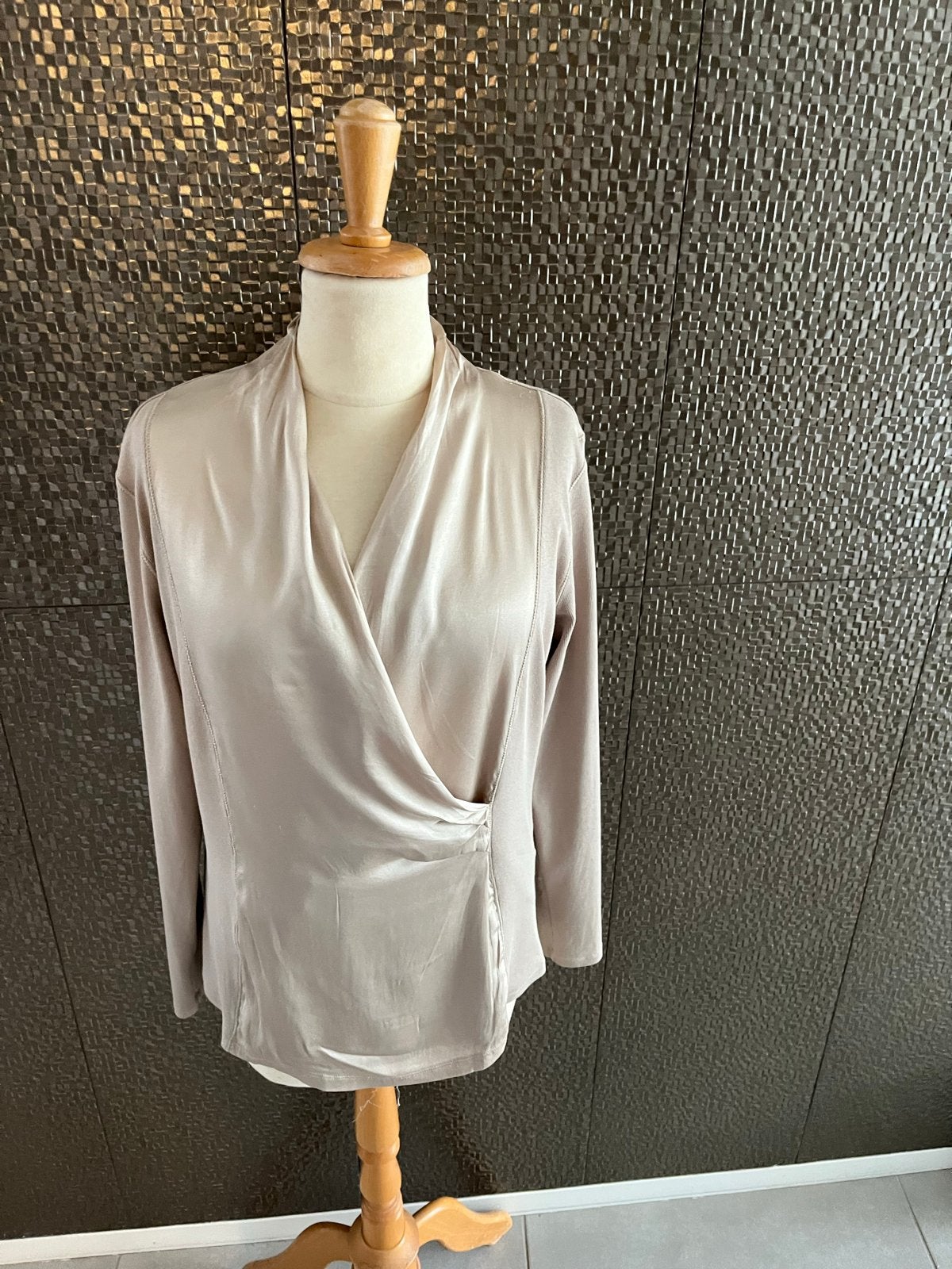 Marc Cain beige top met zijde maat 5, Verzenden, Beige, Maat 42/44 (L), Zo goed als nieuw