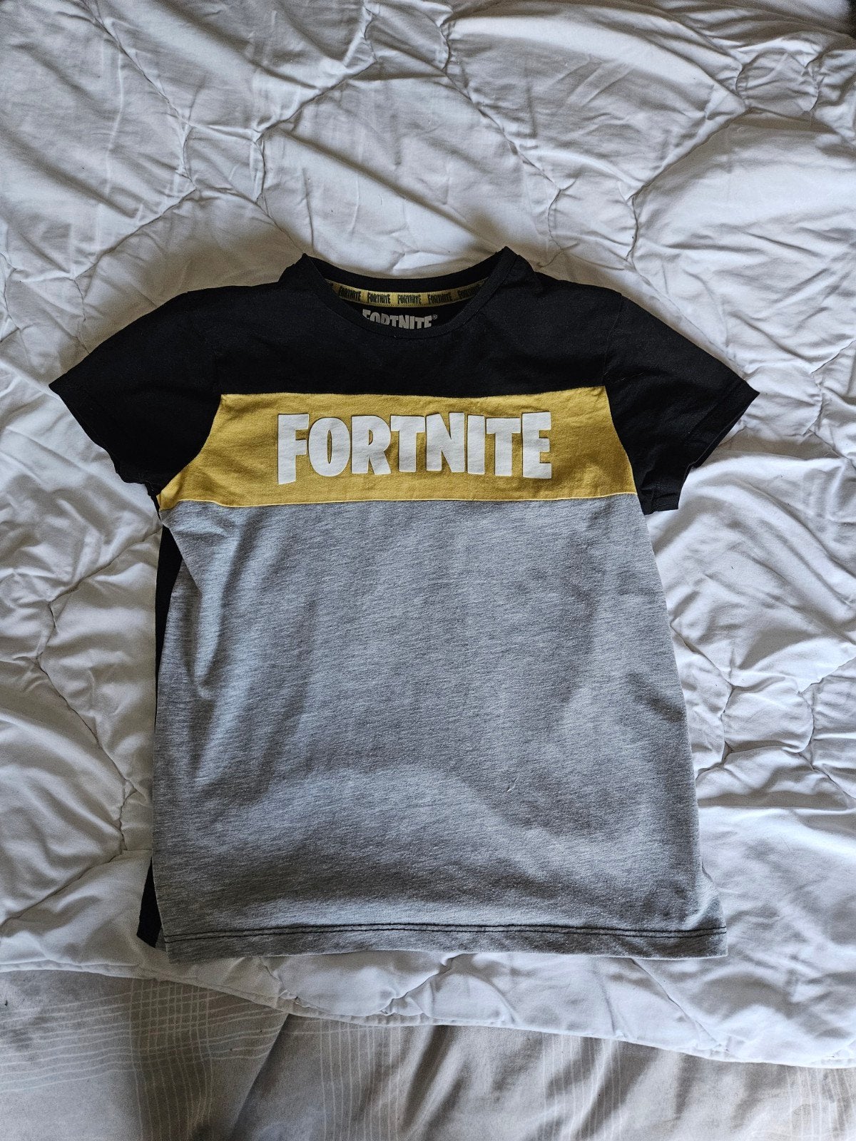 Fortnite T-shirt Zwart/Geel/Grijs, Ophalen of Verzenden, Zo goed als nieuw, Fortnite, Jongen