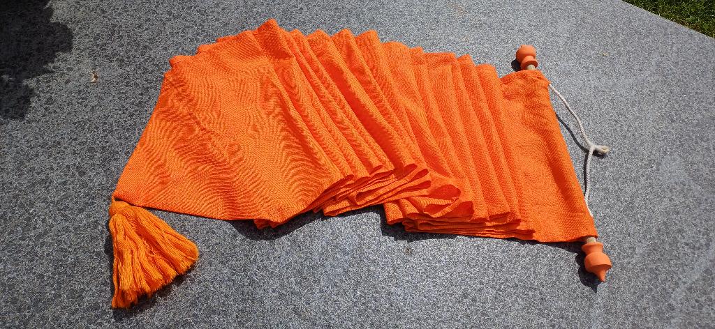 Prachtige Oranje wimpel met Kwast 1 x 4.80 m. en Poolse vlag, Diversen, Ophalen, Nieuw