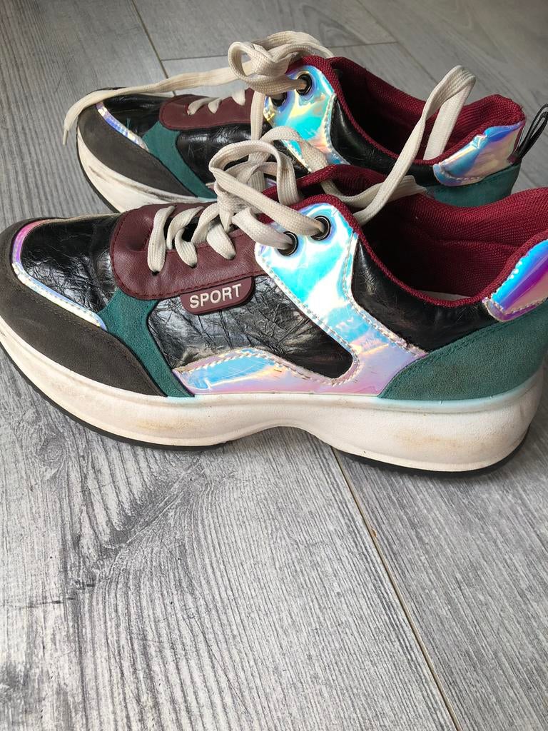Kurt Geiger sneakers kleur mt 41, Kleding | Dames, Schoenen, Ophalen of Verzenden, Zo goed als nieuw, Sneakers of Gympen