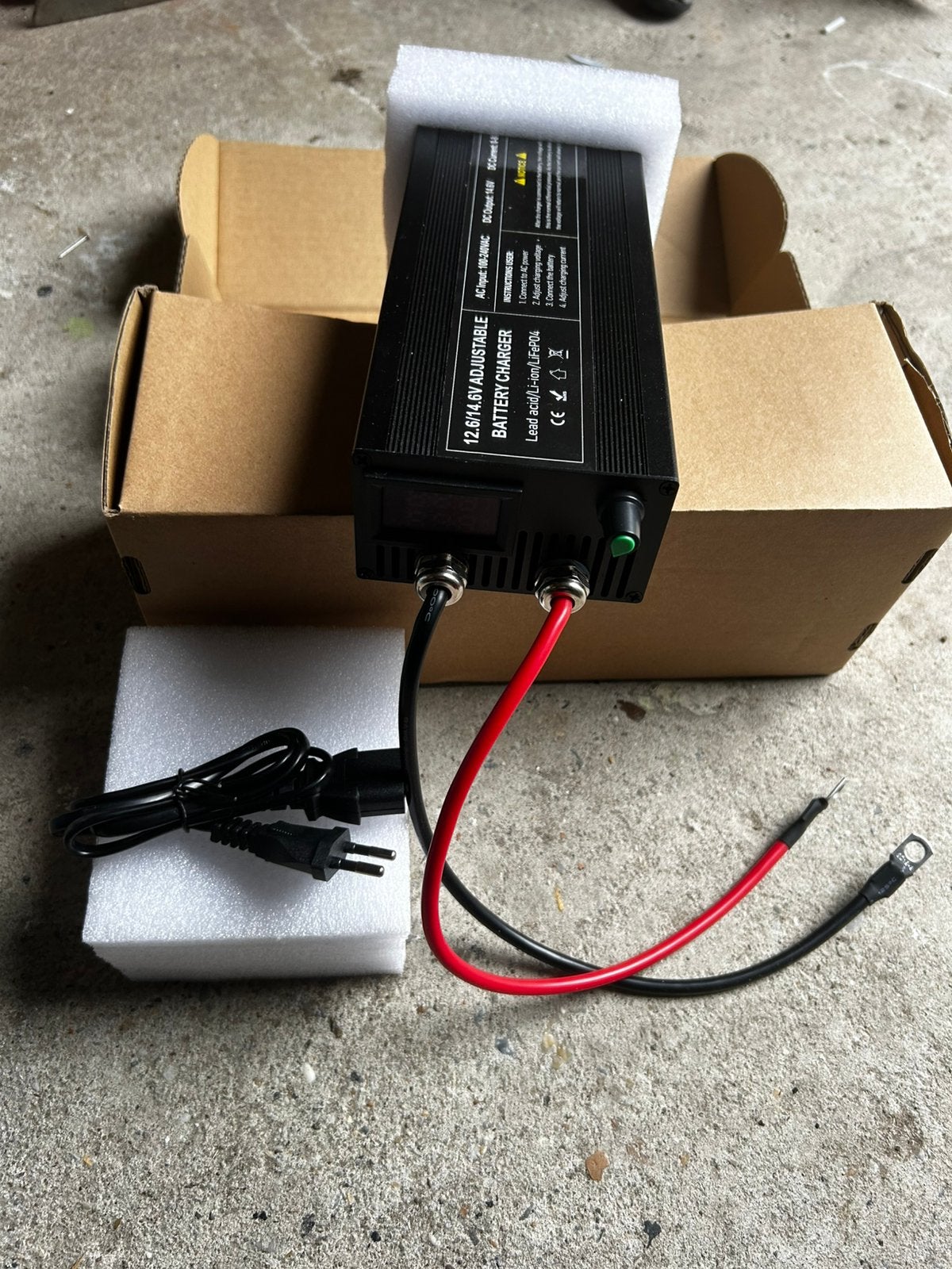 Actie! LifePo4 Lithium acculader., Nieuw