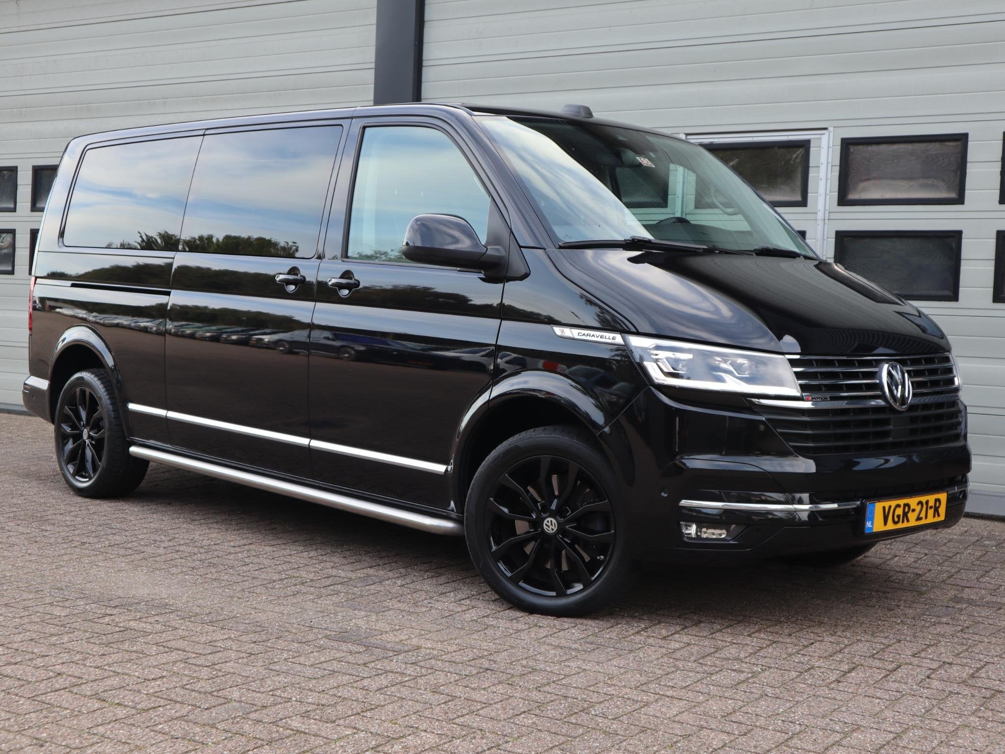Volkswagen Transporter Caravelle 2.0 TDI 199pk Euro 6 - 4Mot, Auto's, Automaat, Stof, Gebruikt, Euro 6