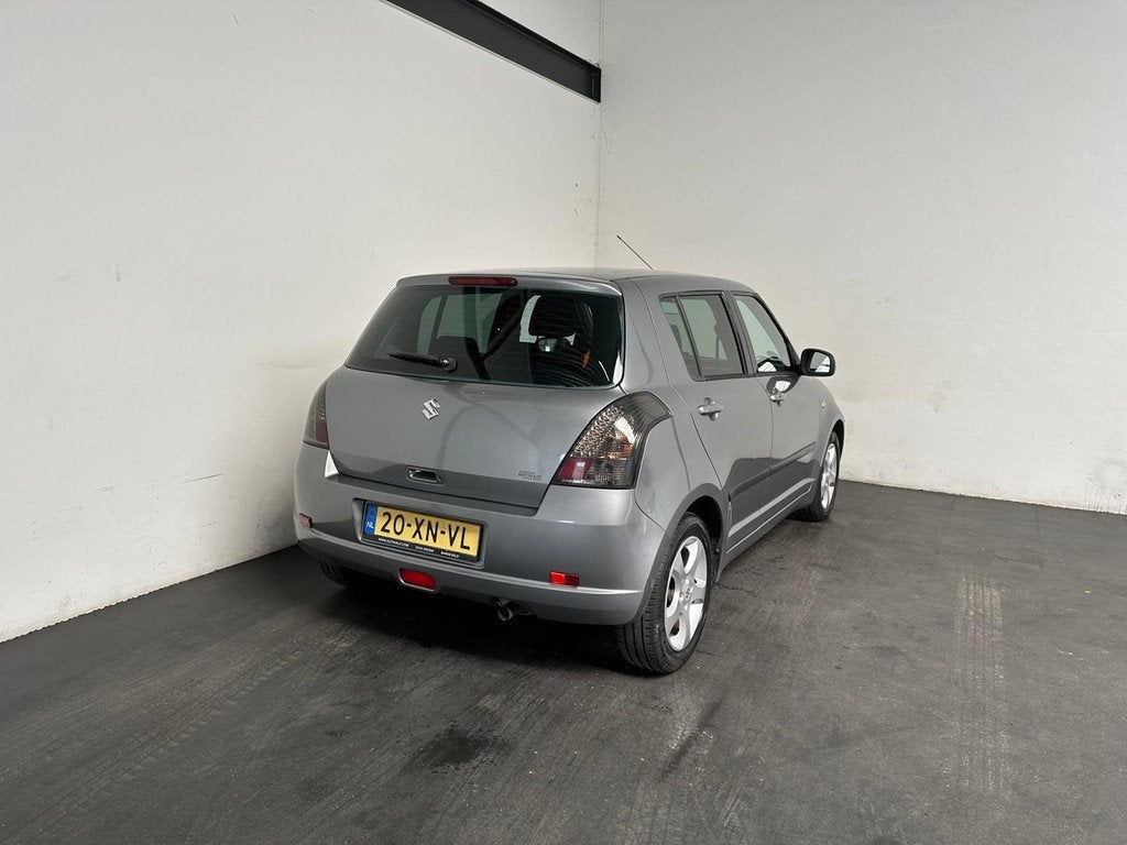 Suzuki Swift 1.5 Exclusive (bj 2007), Voorwielaandrijving, 15 km/l, 4 cilinders, 400 kg
