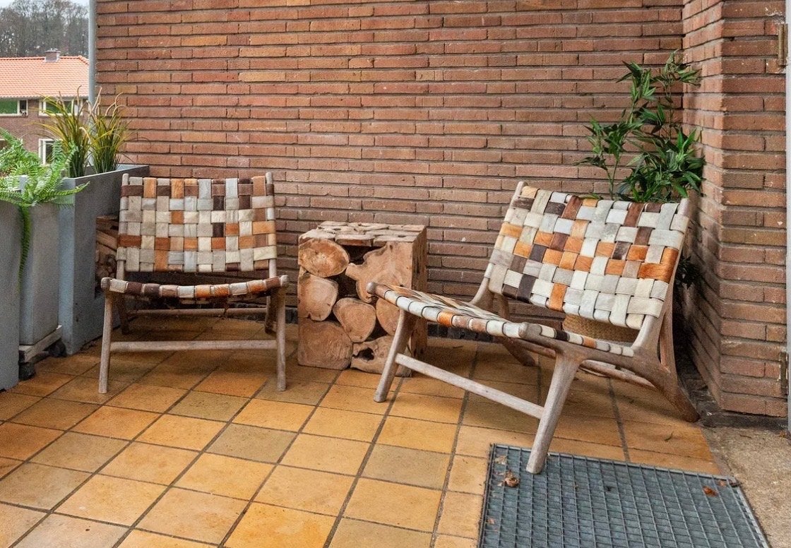 Set van 2 unieke houten stoelen met gevlochten zitting, Ophalen, Zo goed als nieuw, Hout