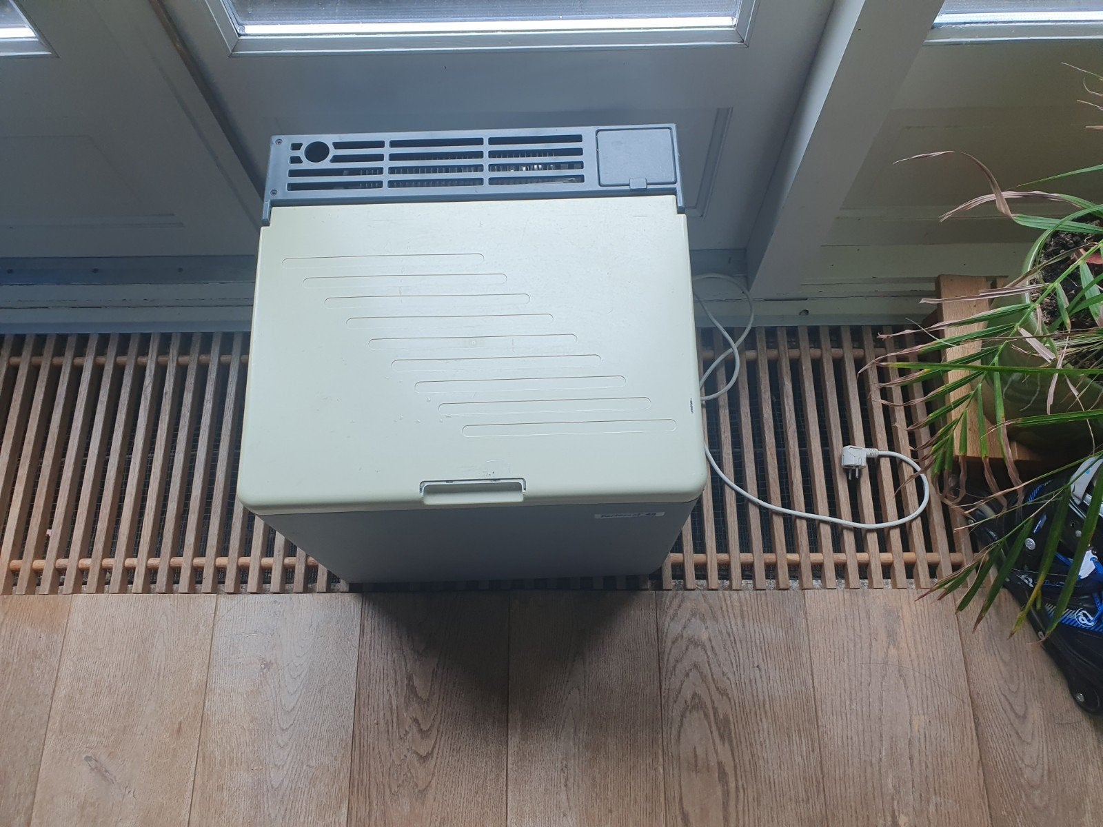koelkastje tafelmodel Tristar, Ophalen, 45 tot 60 cm, Zonder vriesvak, Gebruikt