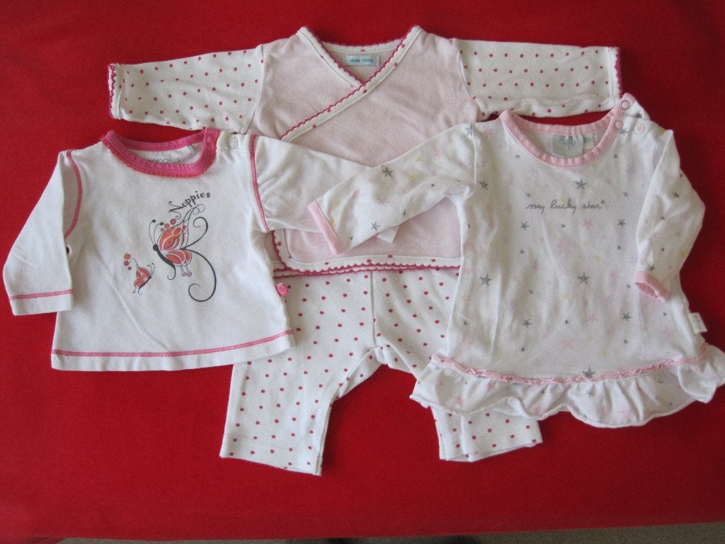 Babykleding set: Feetje jurkje, Hema pyjama, Noppies truitje, Kinderen en Baby's, Babykleding | Baby-kledingpakketten, Ophalen of Verzenden