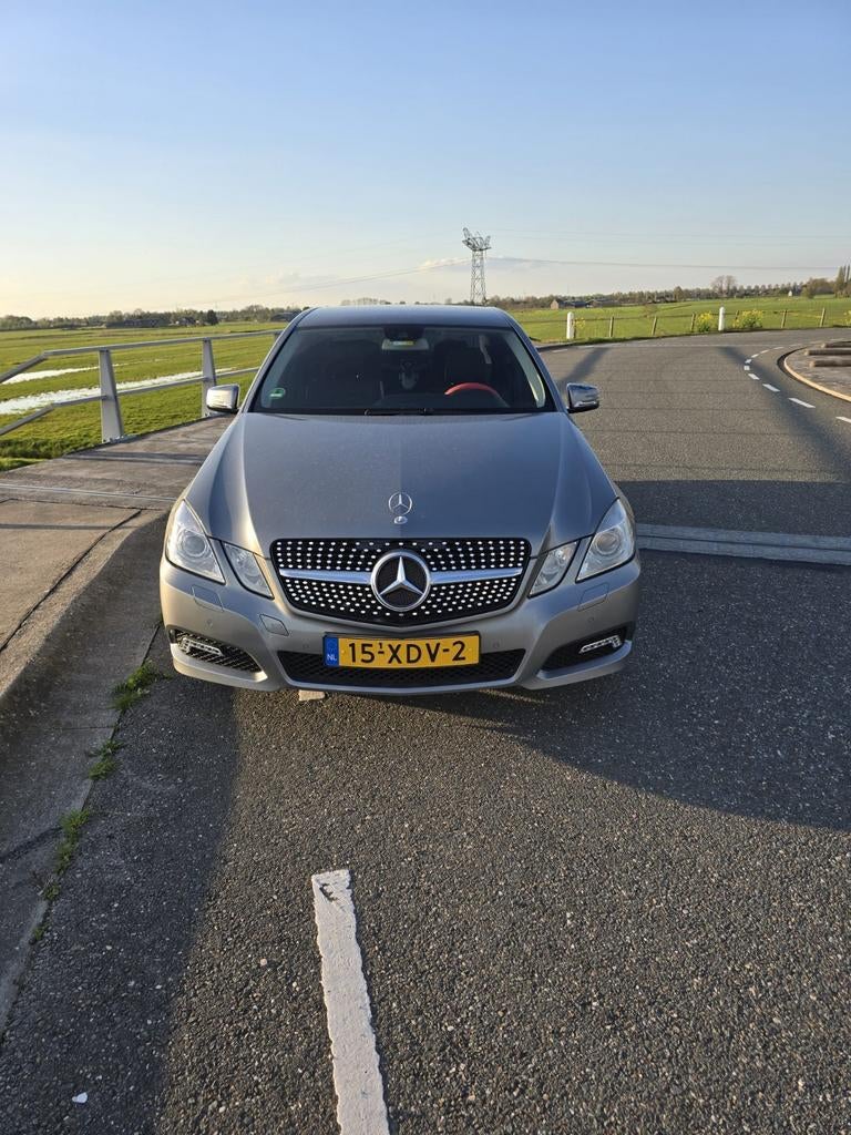 Mercedes-Benz E-Klasse E300 Sedan Aut7 W212  apk 22.06.2027, Auto's, Mercedes-Benz, Euro 5, Achterwielaandrijving, 2000 kg, Leder en Stof