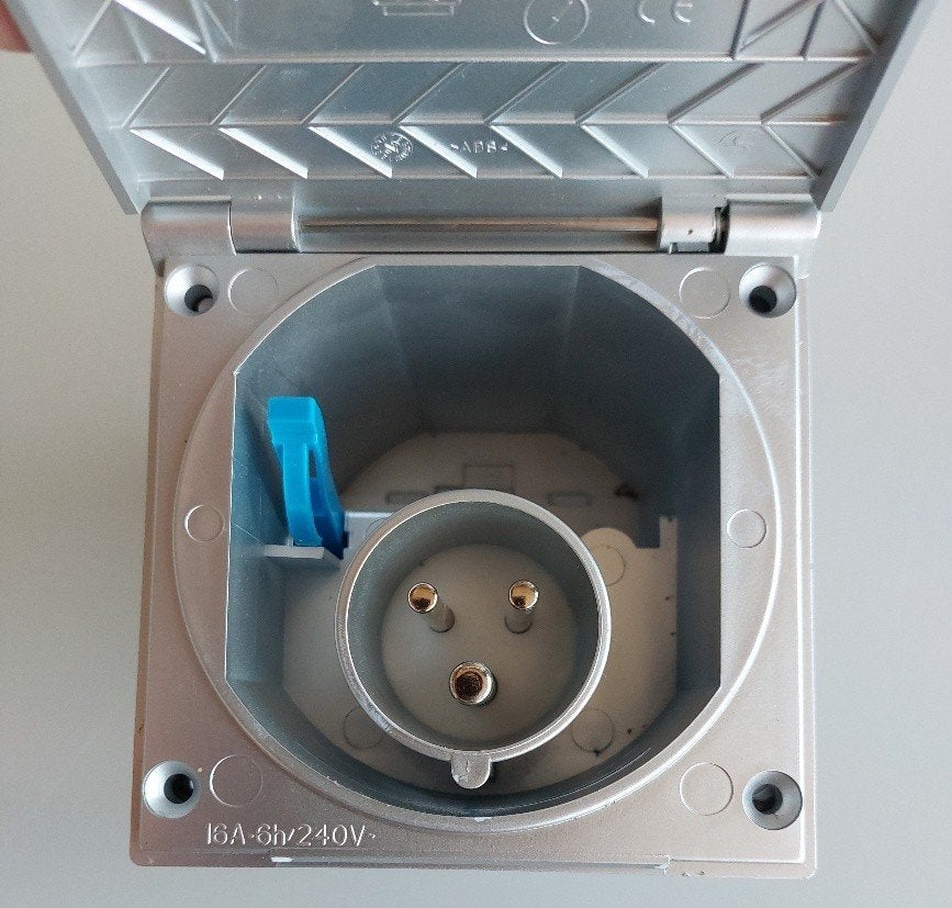 HABA, CEE wandinvoerdoos, 230V, IP44, Caravans en Kamperen, Ophalen of Verzenden