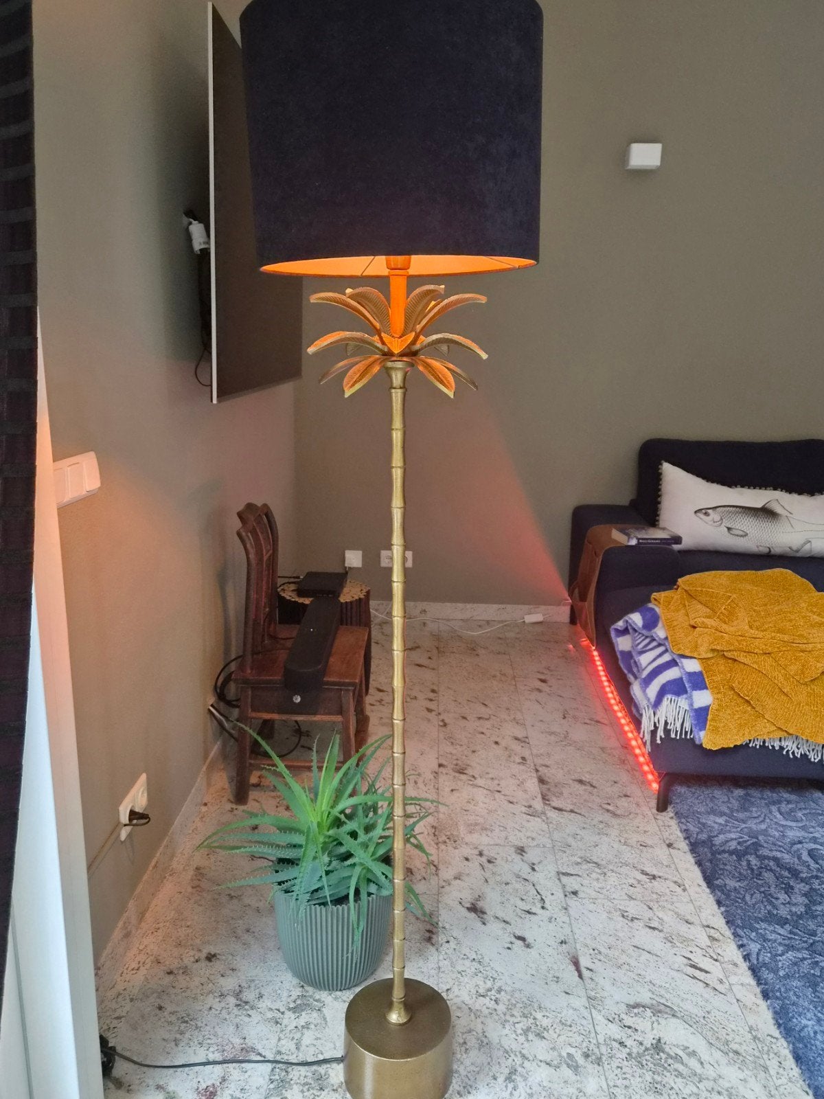 Goudkleurig palm vloerlamp met zwarte kap, Ophalen, Metaal, E27 (groot), Zo goed als nieuw