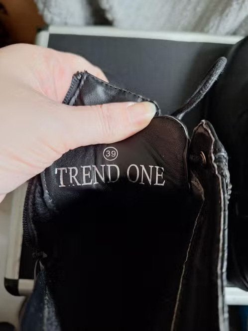 Zwarte hoge schoenen maat 39 h, Kleding | Dames, Zwart, Onbekend, Ophalen of Verzenden, Onbekend