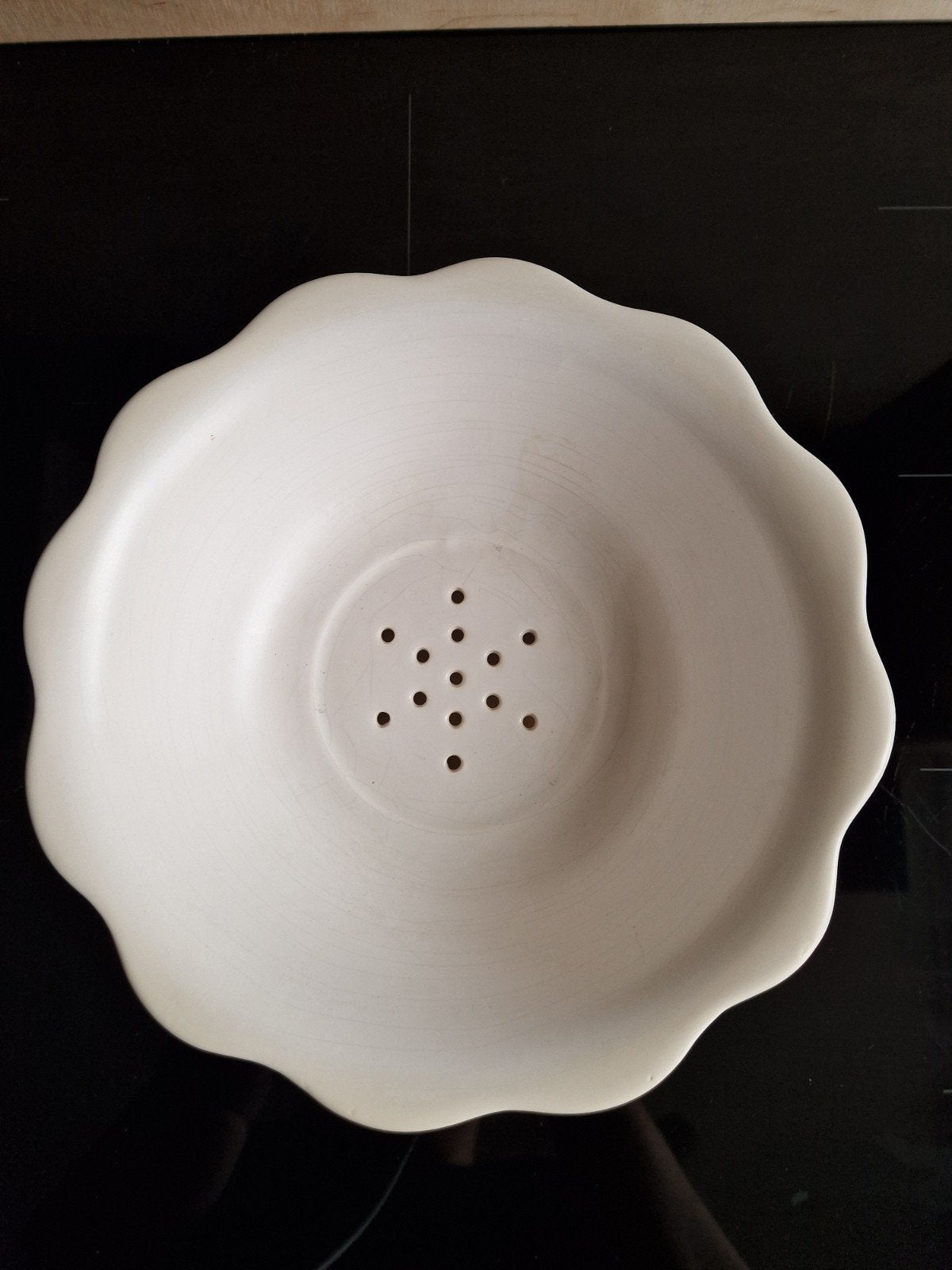 Vintage Flora Keramiek Gouda Holland Aardbeienpot, Antiek en Kunst, Ophalen
