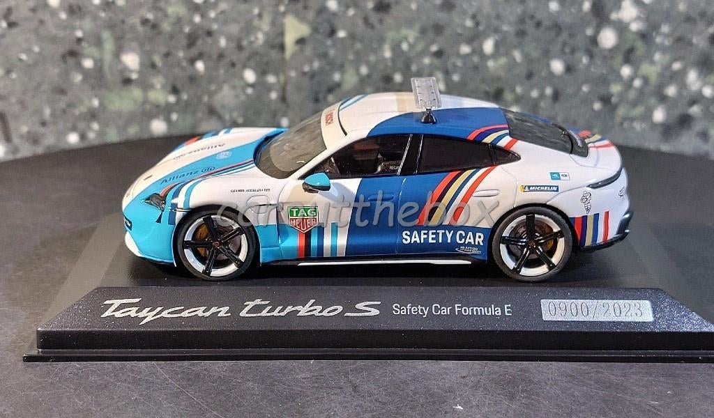 Porsche Taycan Turbo S Safety car 1:43 Minichamps E031, Verzenden, Nieuw, Auto, MiniChamps