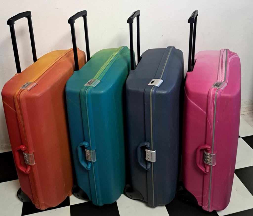 Samsonite Grote koffer Cijfer slot adres label Hardcase koff, Hard kunststof, Slot, Ophalen of Verzenden, Zo goed als nieuw