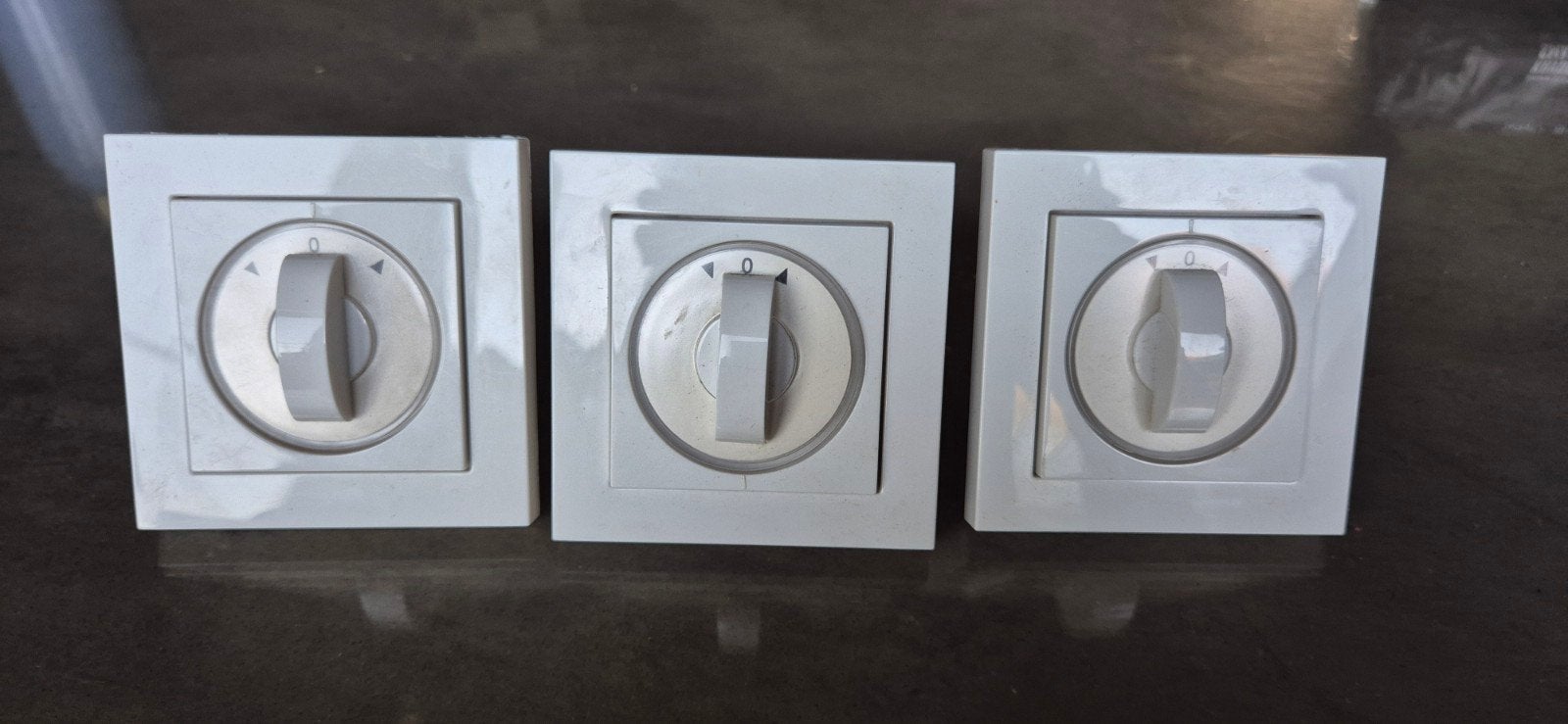 3x Gira rolluik schakelaar, Ophalen, Gebruikt, Gira, Schakelaar
